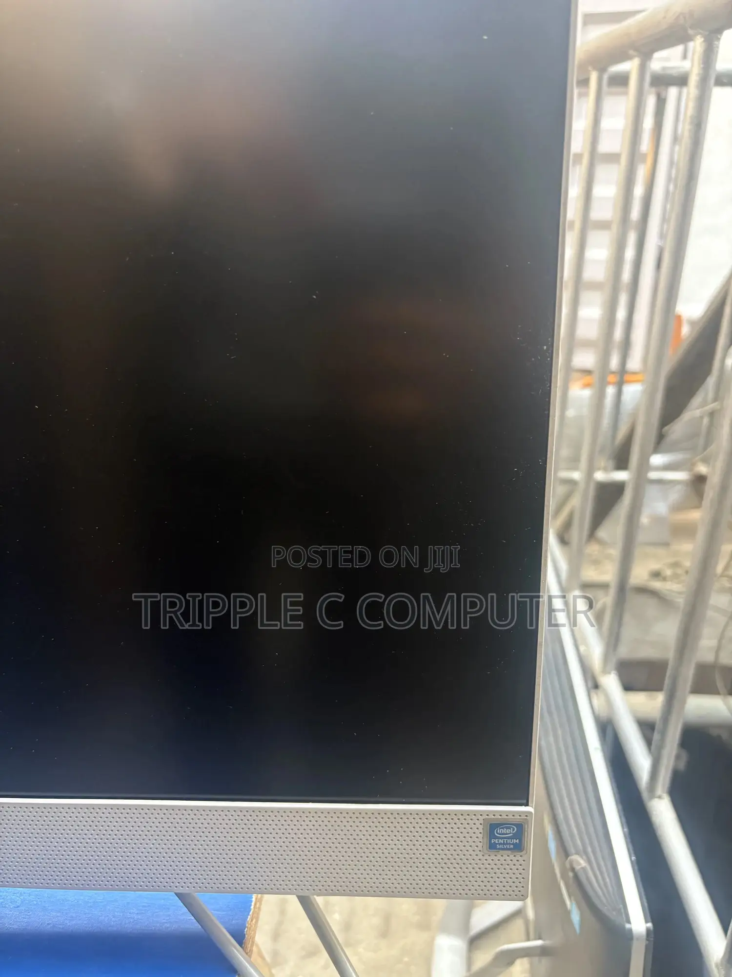 Desktop Computer HP 200 G4 22 All-in-One 4GB Intel HDD 500GB