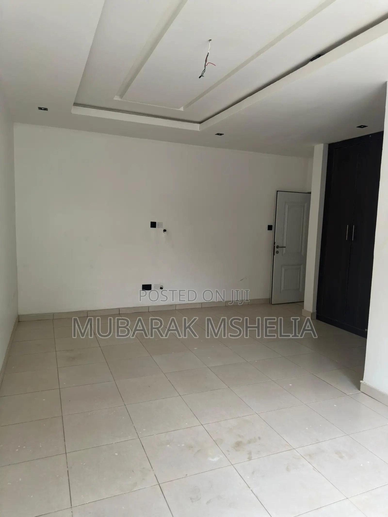 5bdrm Duplex in Apo District for sale