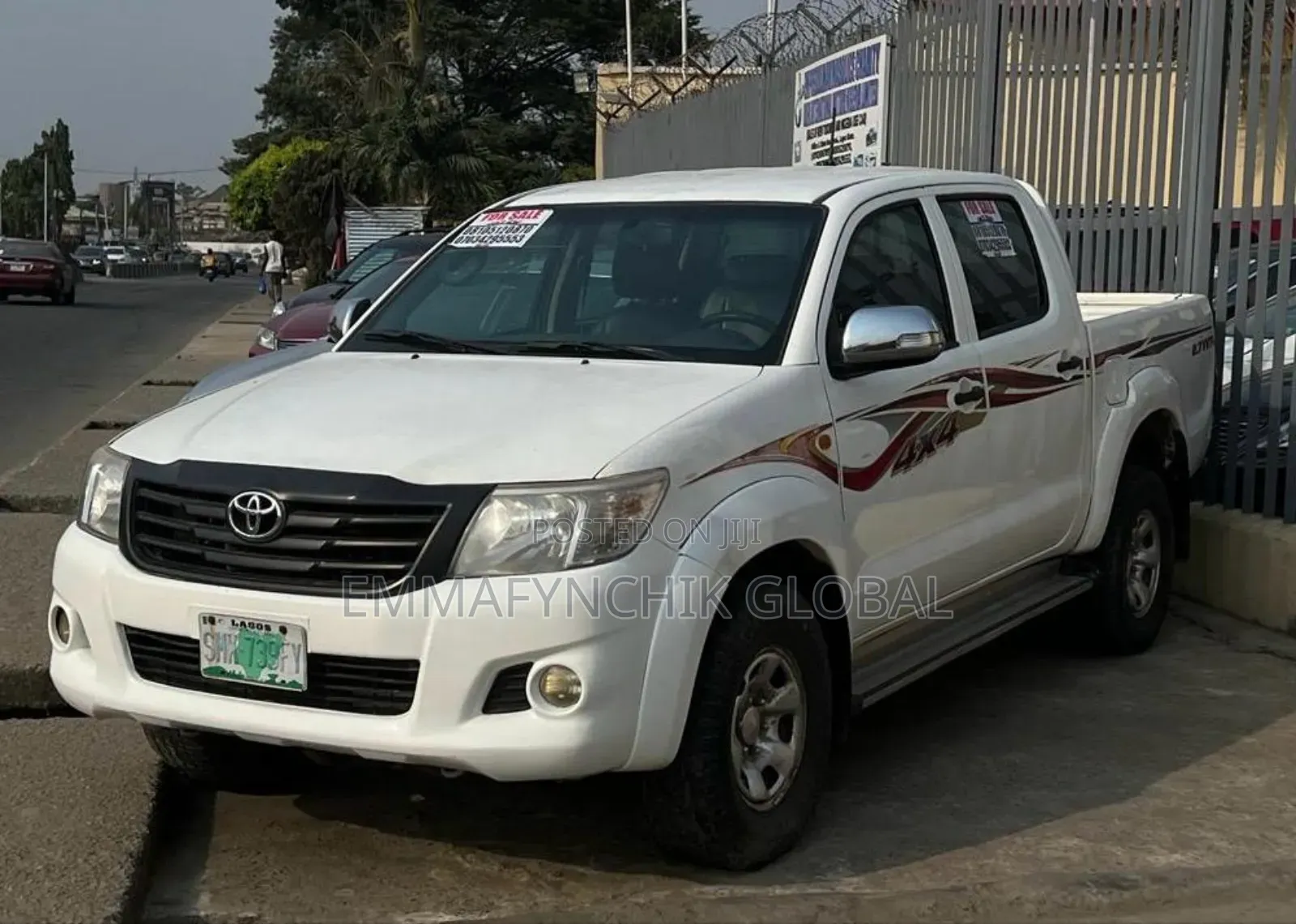 Toyota Hilux 2014 White