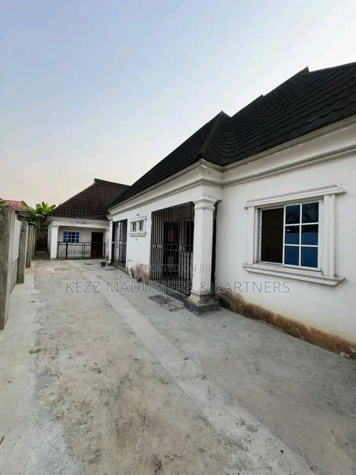 5bdrm Block of Flats in Sars Road, Port for sale