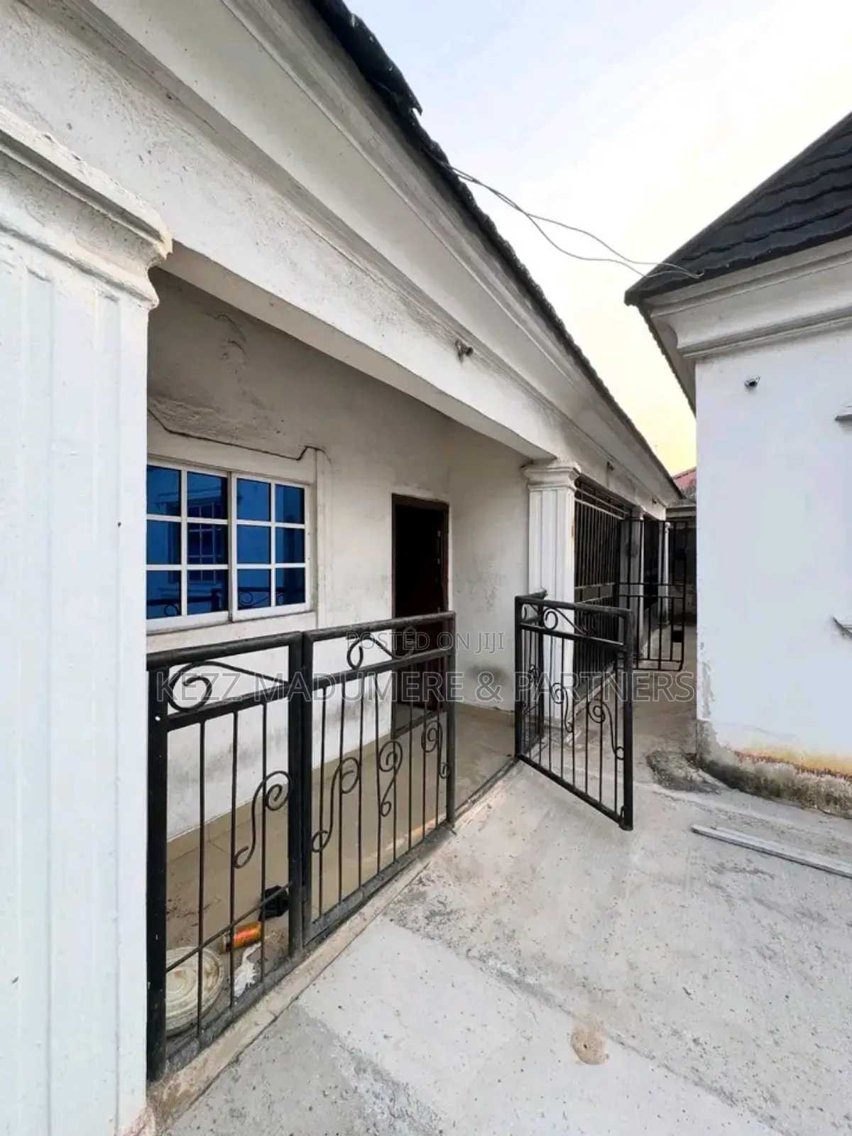 5bdrm Block of Flats in Sars Road, Port for sale