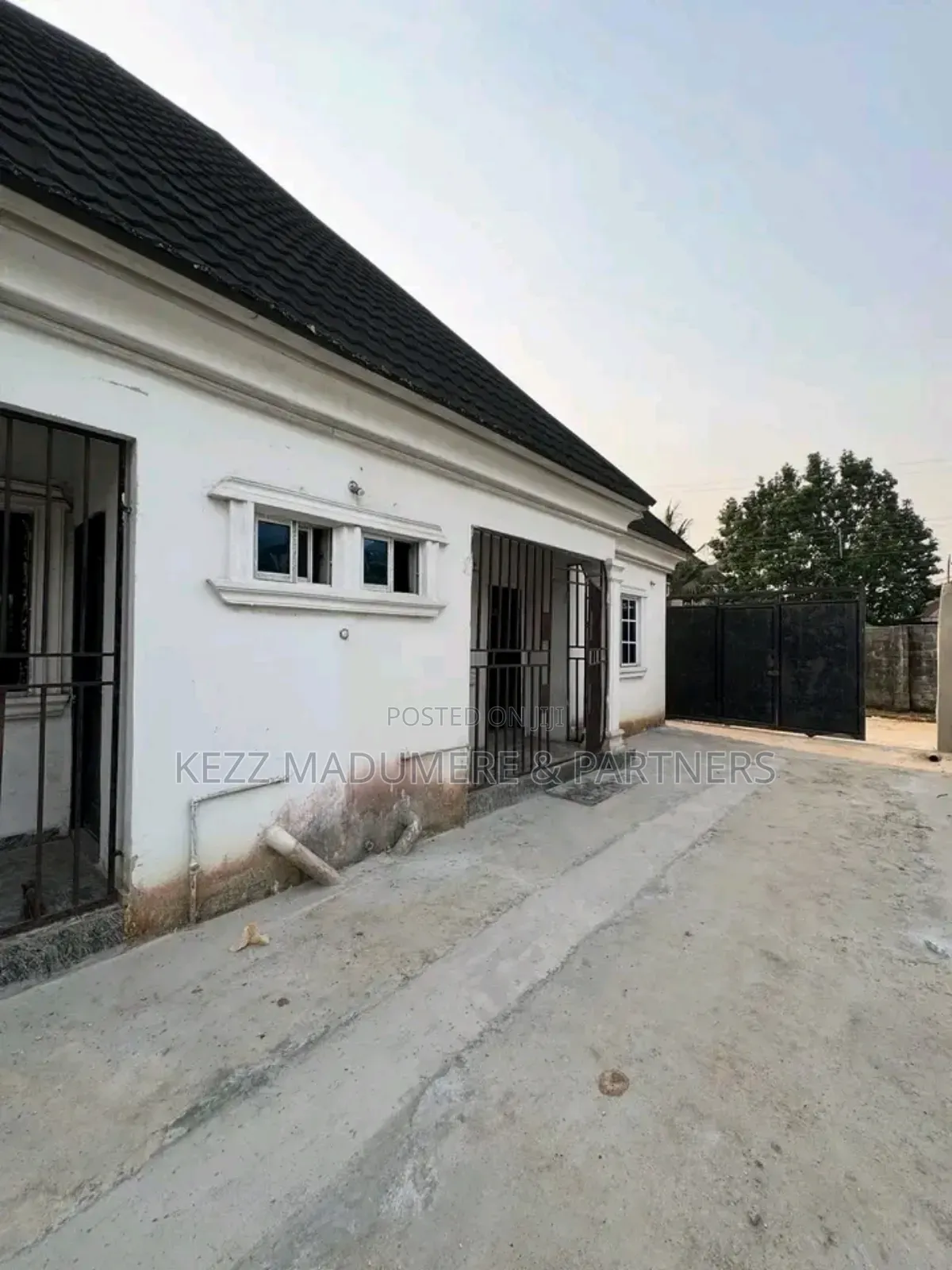 5bdrm Block of Flats in Sars Road, Port for sale