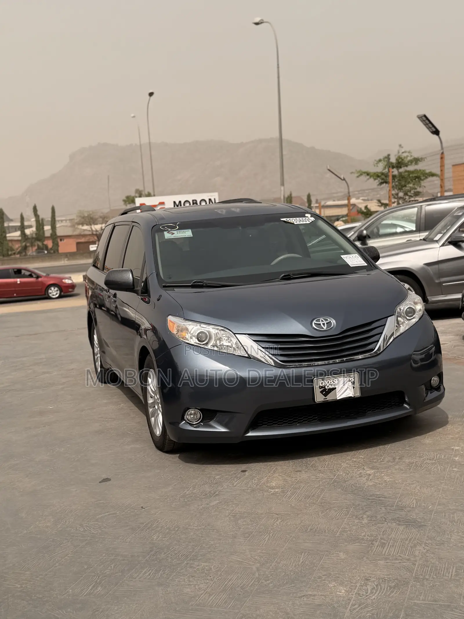 Toyota Sienna 2015 Gray