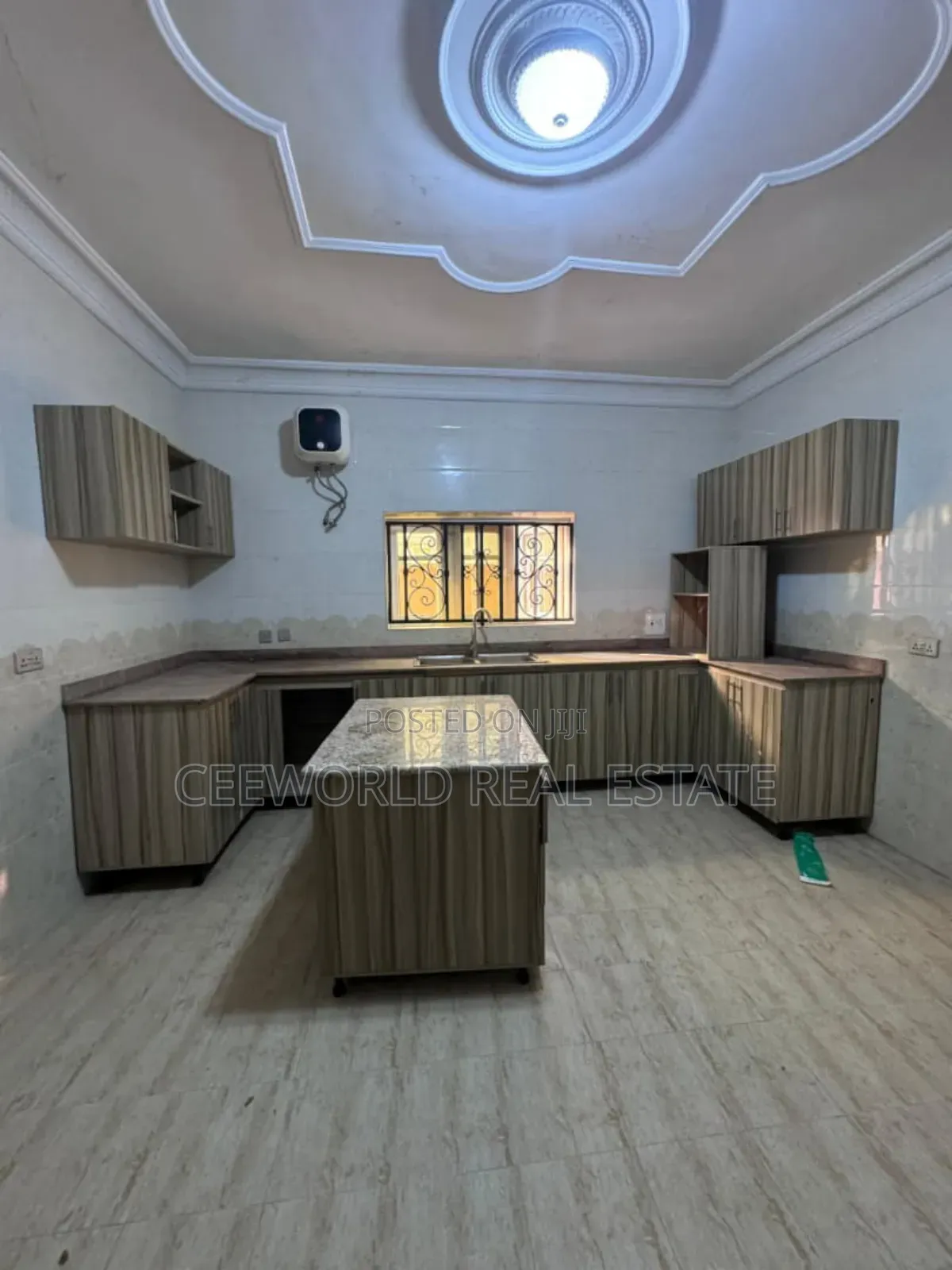 5bdrm Duplex in Kolapo Ishola Gra, Akobo for rent