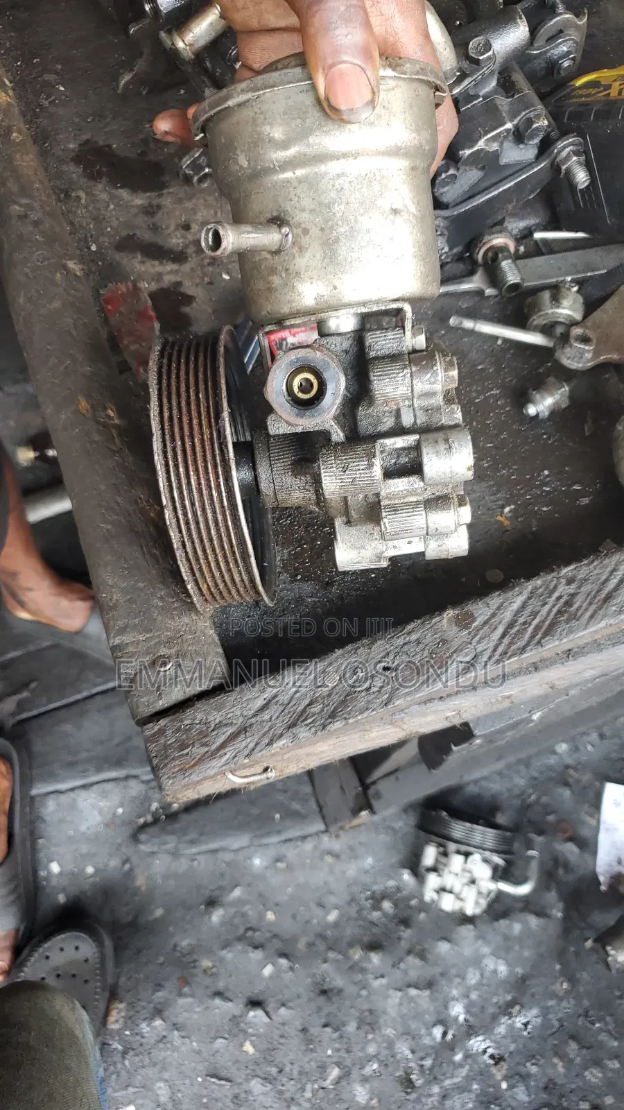 Toyota Hillux Steering Pump 2005 to 2010