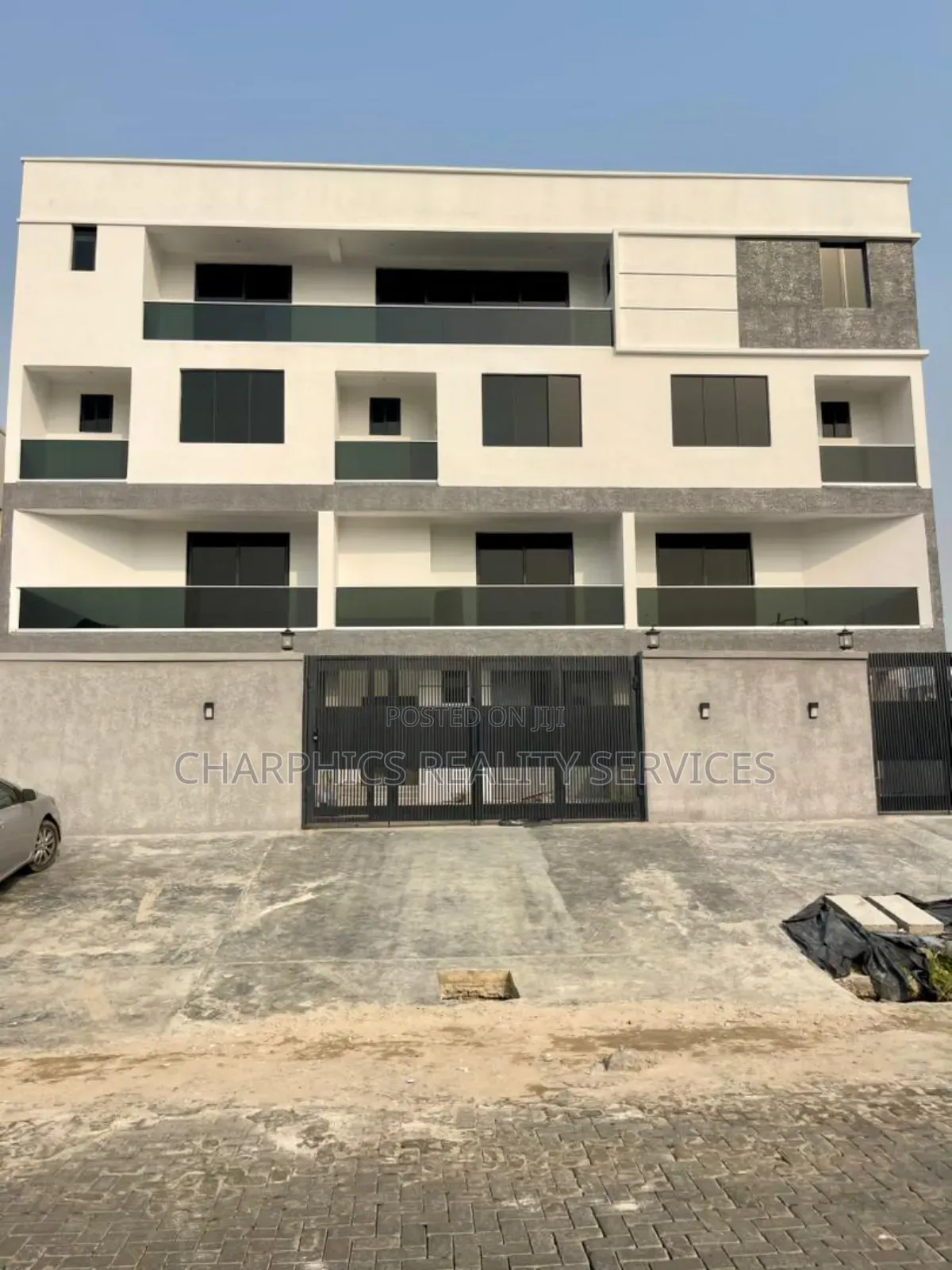5bdrm Duplex in Lekki Phase 1 for sale