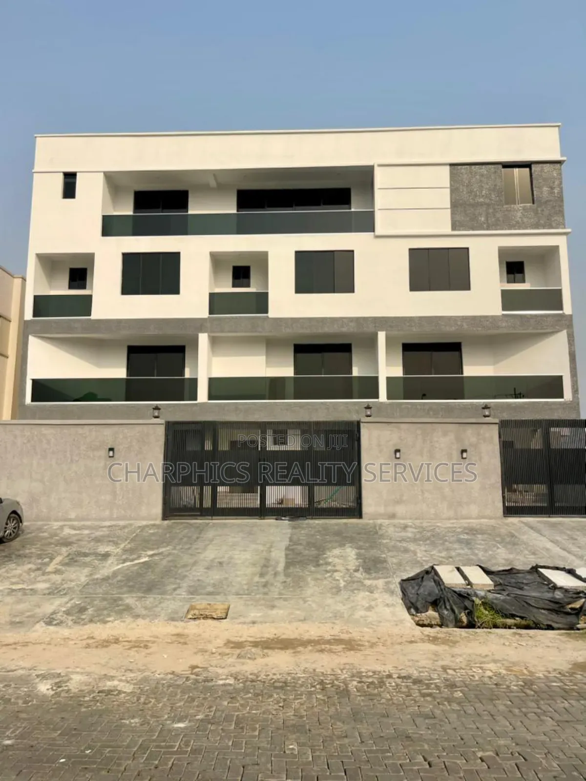 5bdrm Duplex in Lekki Phase 1 for sale