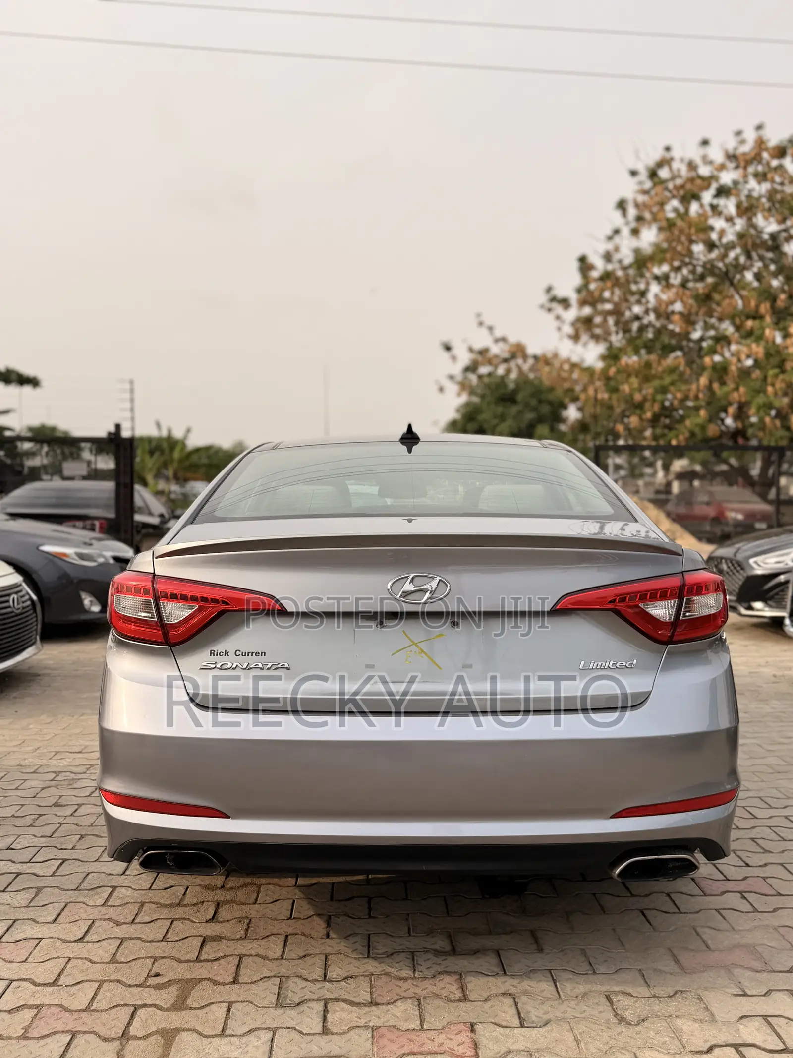 Hyundai Sonata Limited Sedan FWD (2.4L 4cyl 6A) 2016 Silver
