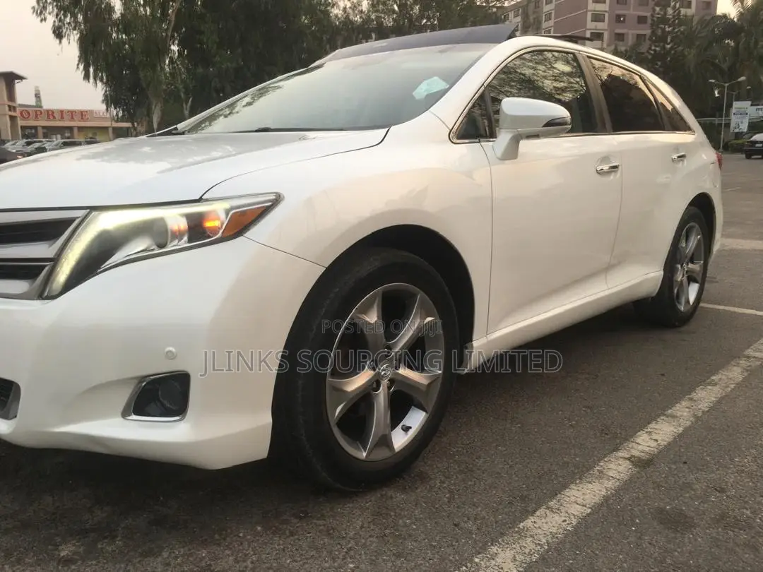 Toyota Venza Limited 4dr Wagon AWD (3.5L 6cyl 6A) 2015 White