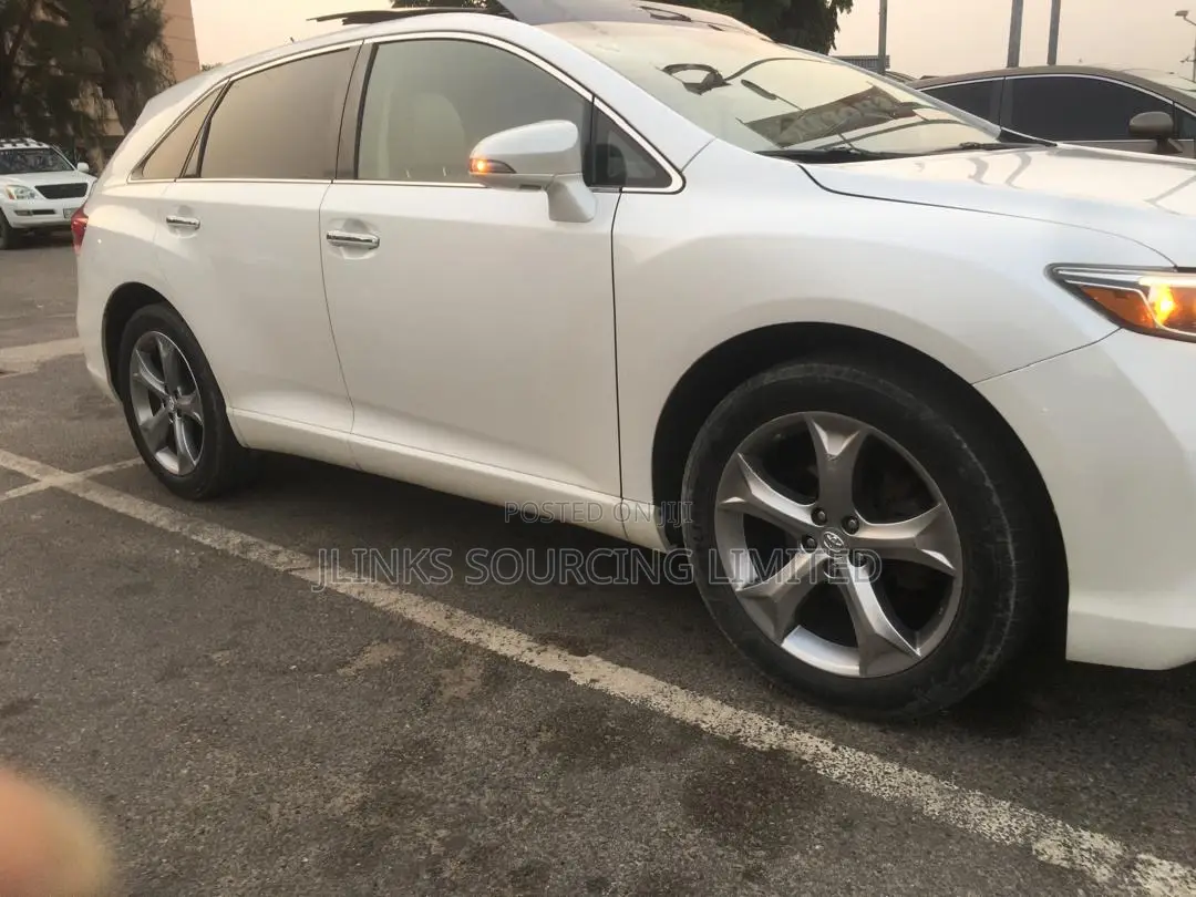 Toyota Venza Limited 4dr Wagon AWD (3.5L 6cyl 6A) 2015 White