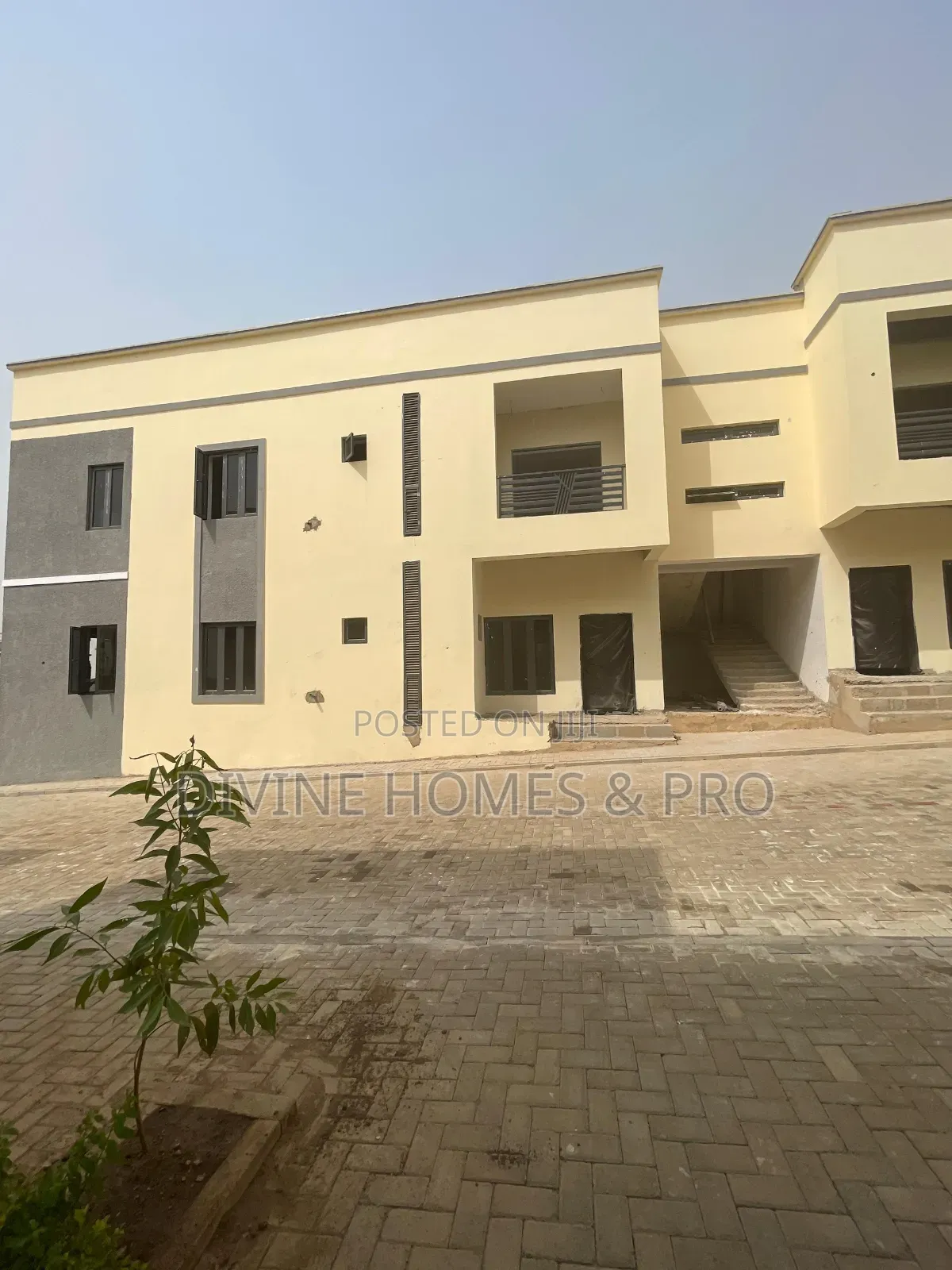 3bdrm Block of Flats in Life Camp for sale