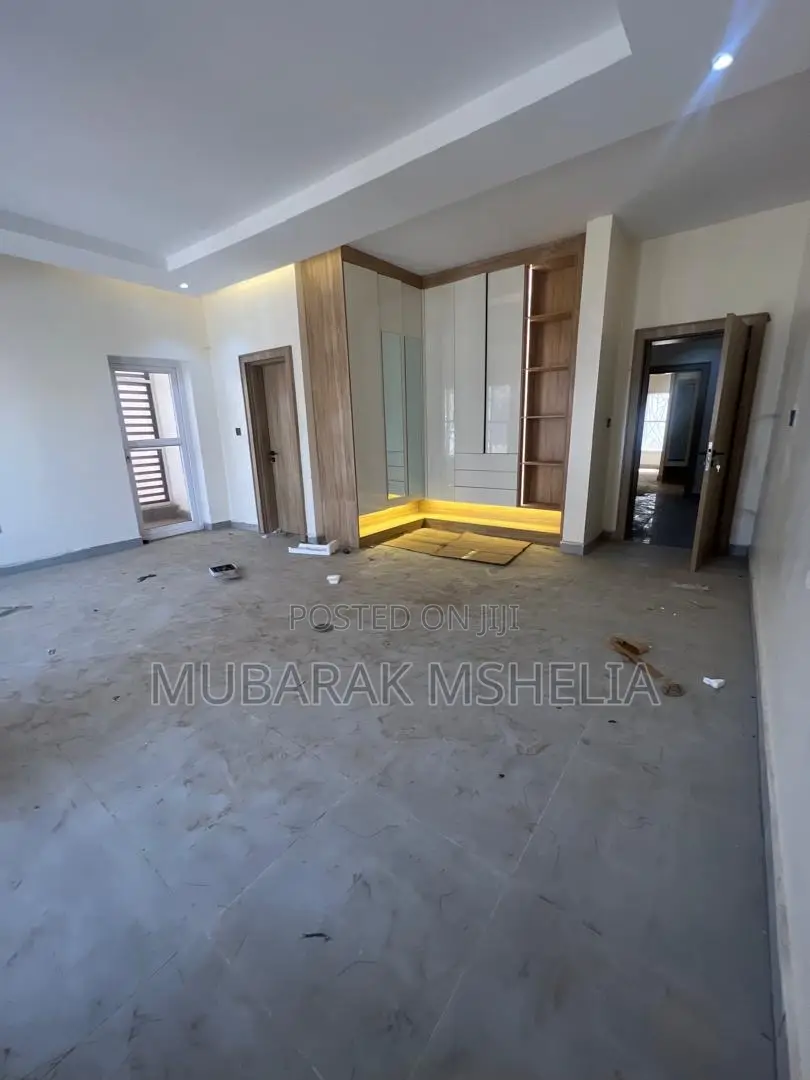 5bdrm Duplex in Galadimawa for rent
