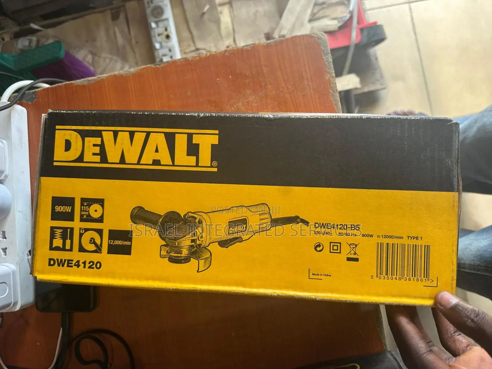 Dewalt Angry Grinder 4 /1⁄2 115mm