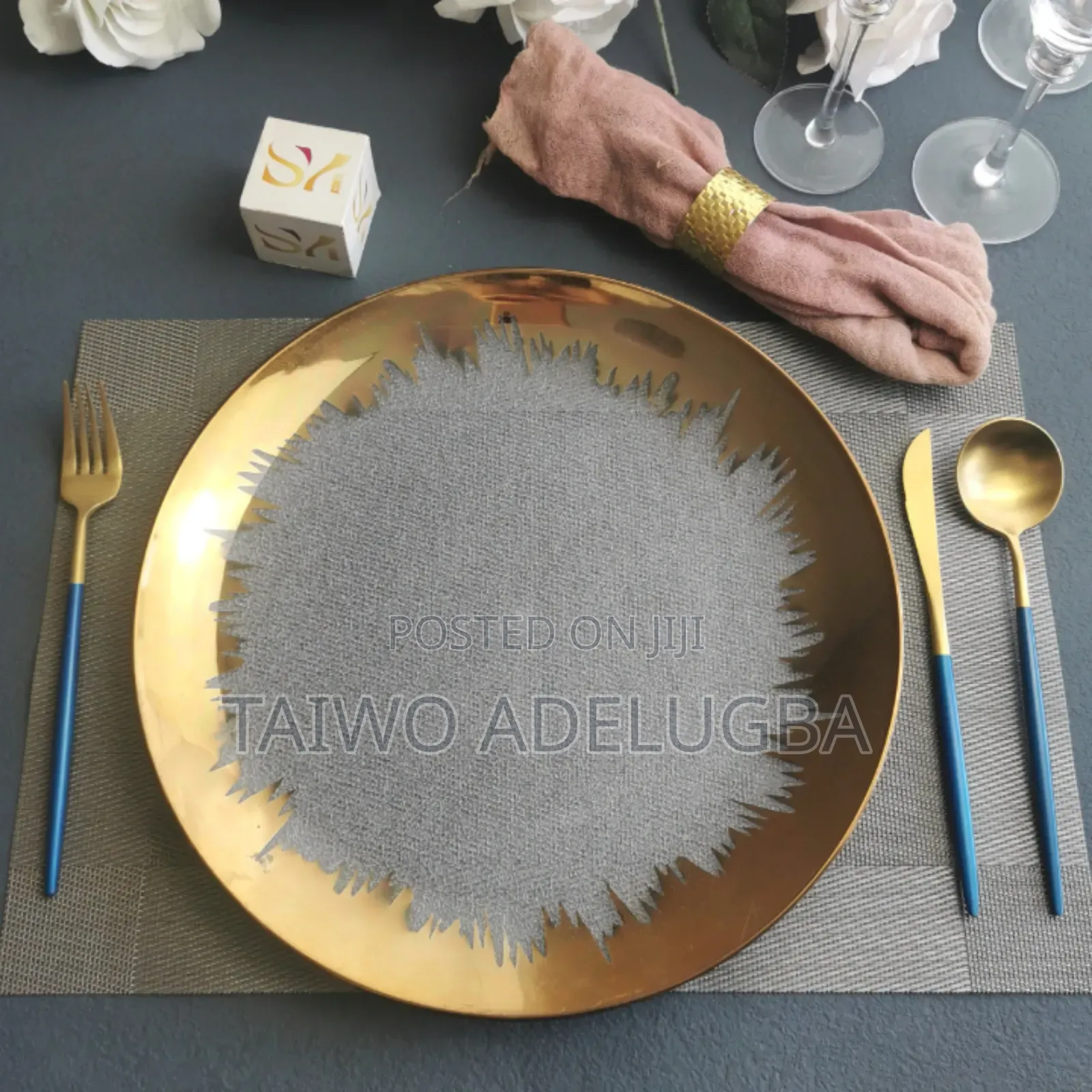 Acrylic Gold Rim Charger Plate