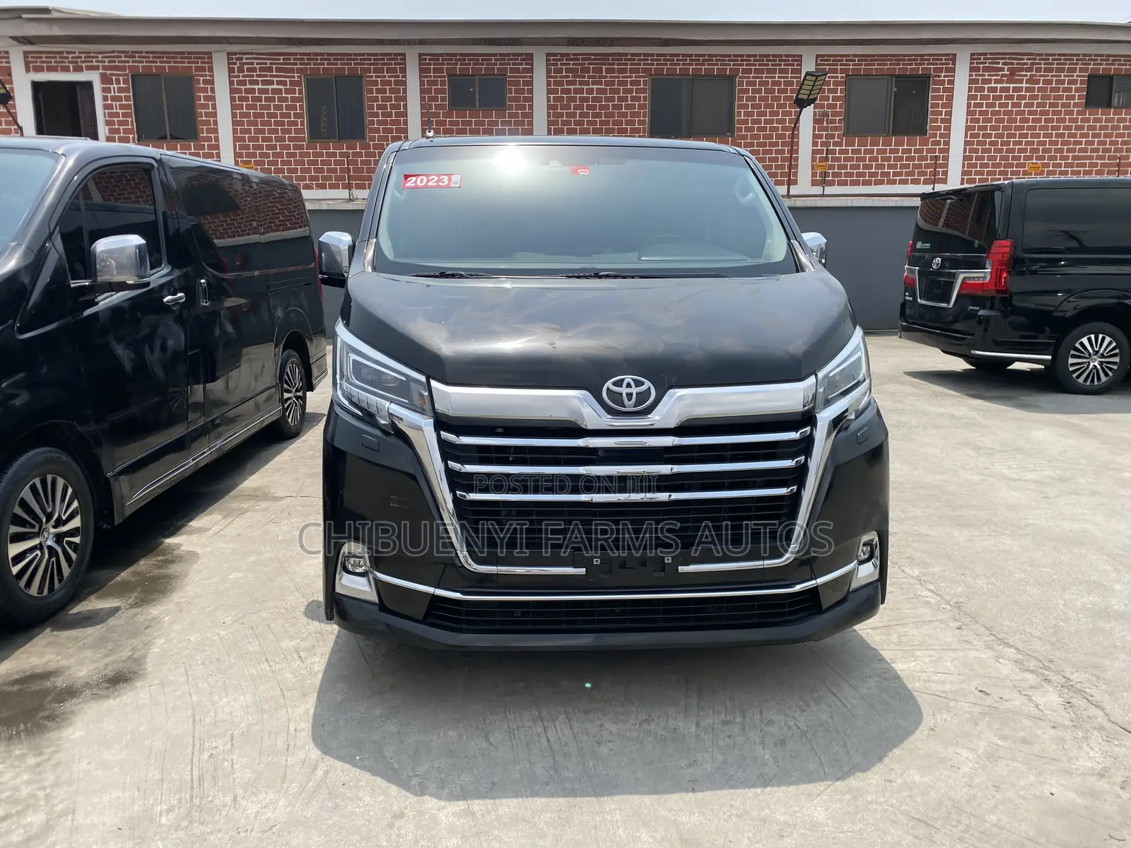 Toyota Granvia 2023 Black