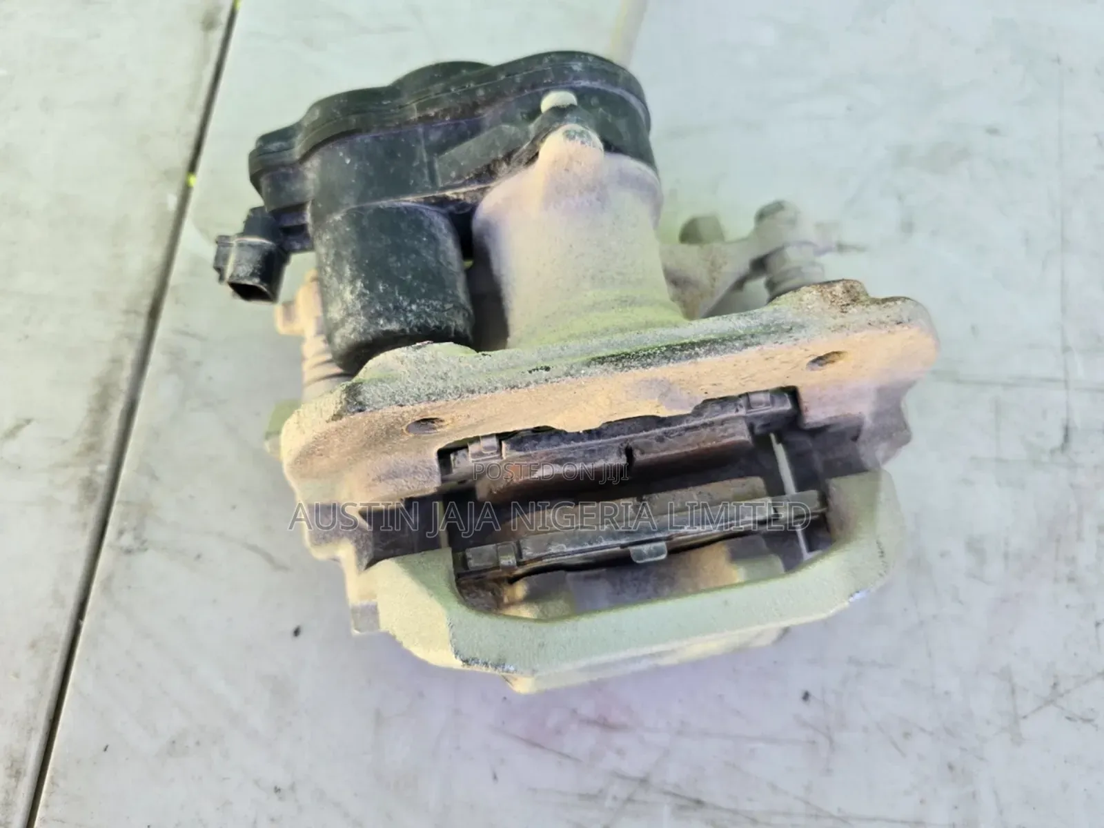 Toyota Venza 2020-2025 Brake Caliper With Actuator Rear/Back Right