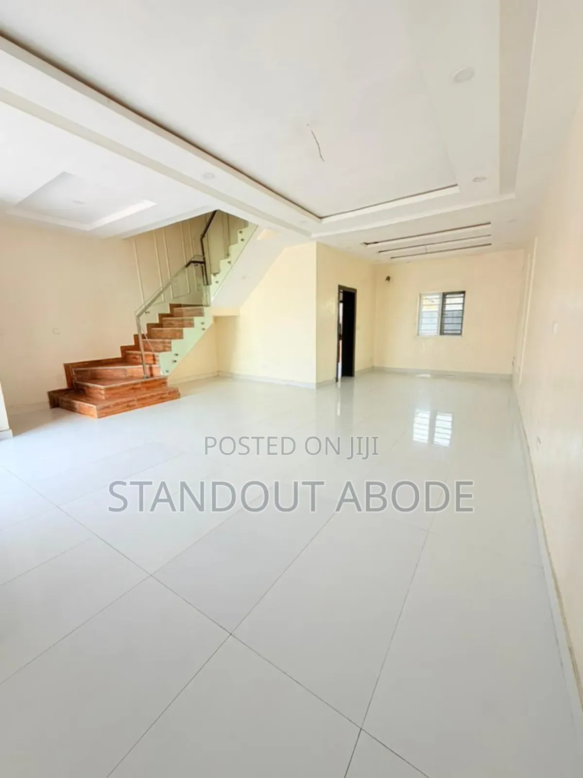 3bdrm Duplex in Ajao Estate for sale