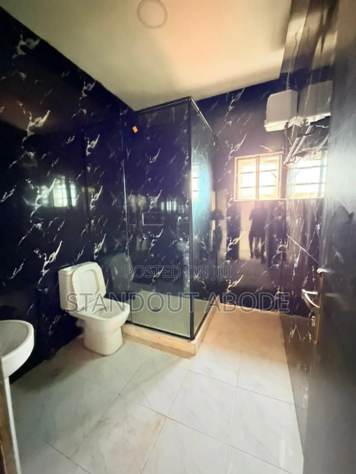 3bdrm Duplex in Ajao Estate for sale