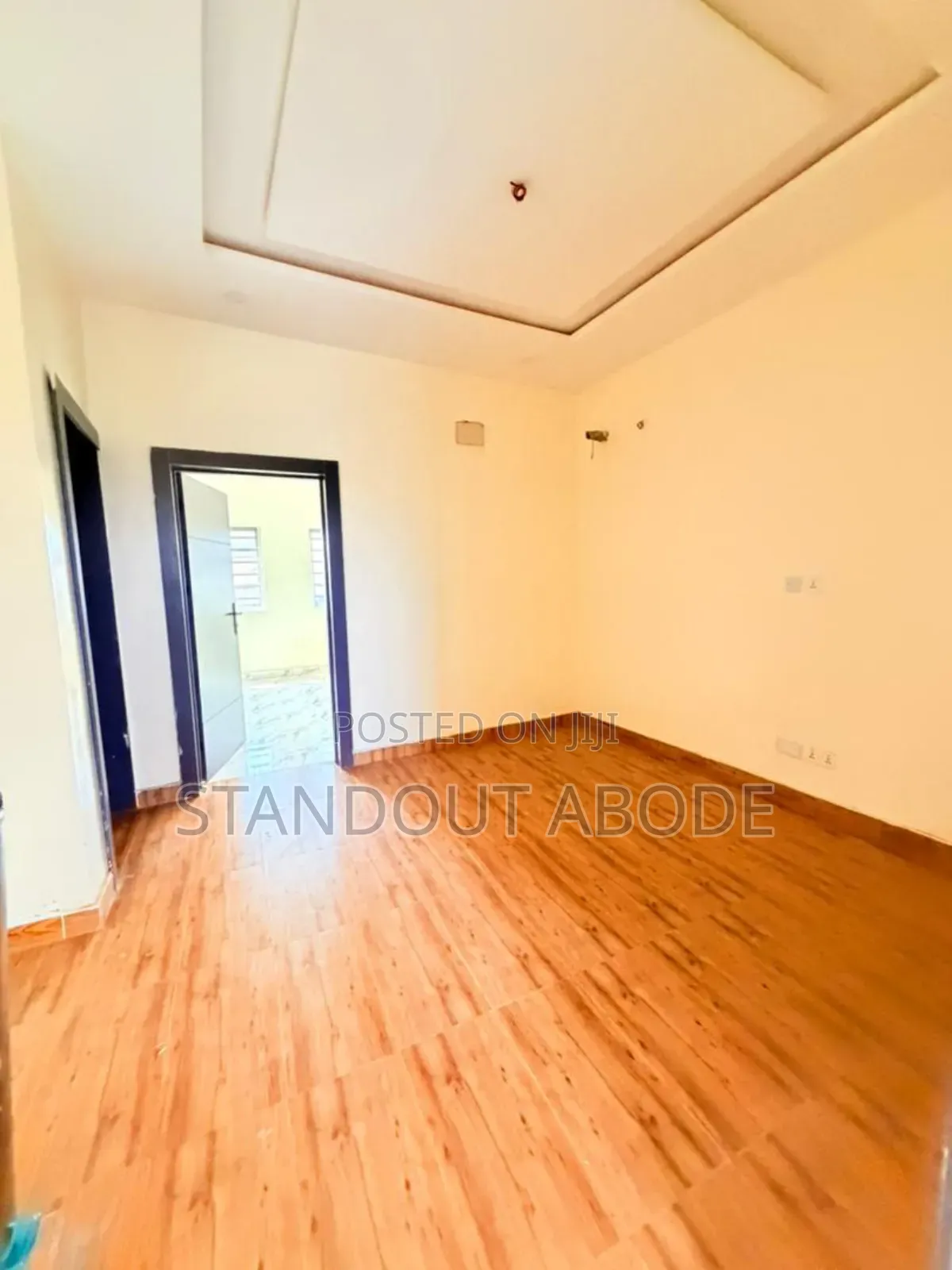 3bdrm Duplex in Ajao Estate for sale