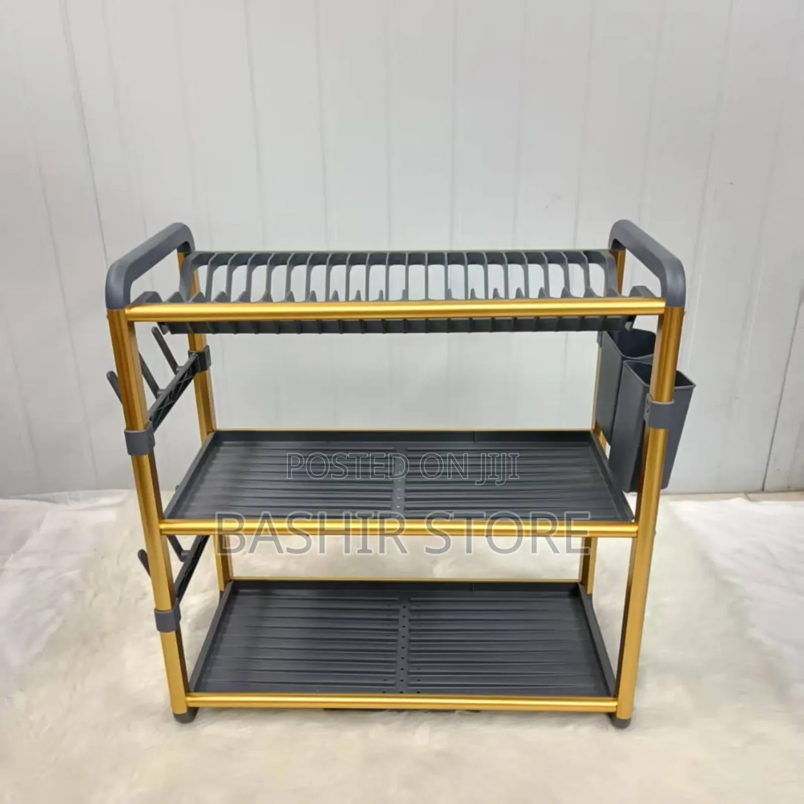-Tier Aluminum Dish Rack With a Gold-Colored Frame