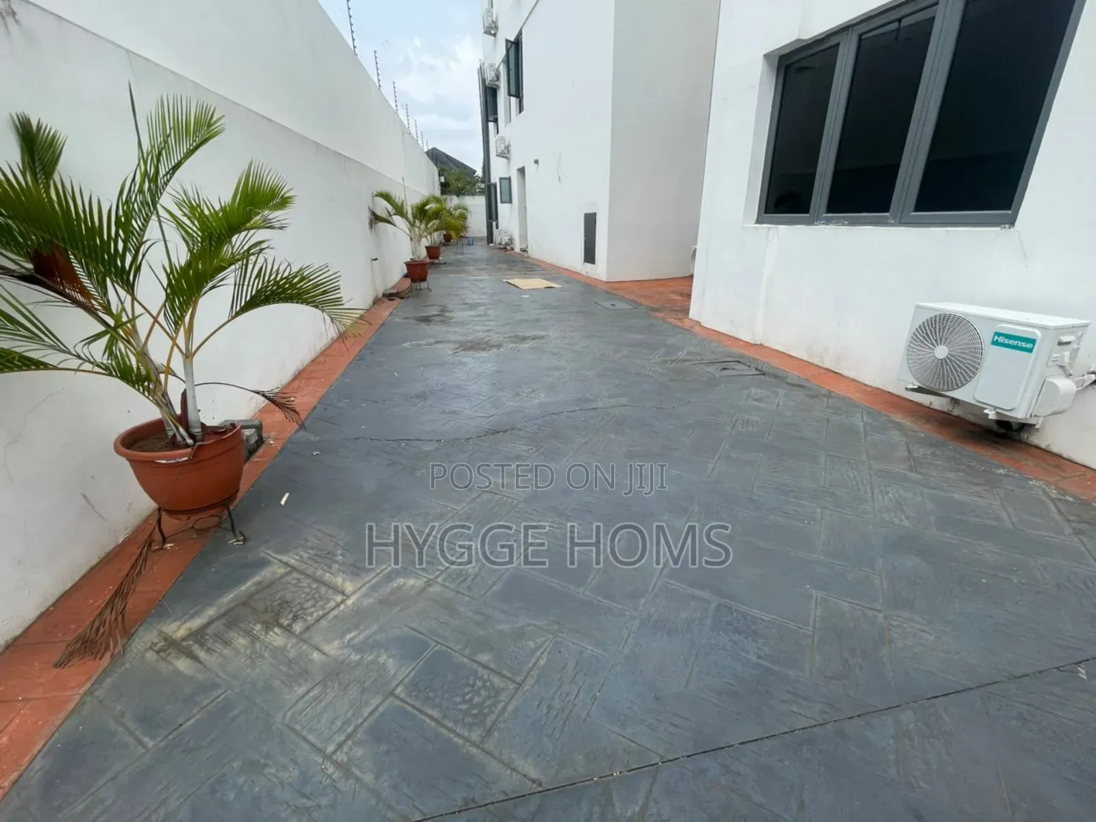 4bdrm Townhouse / Terrace in Banana Island Estate for rent