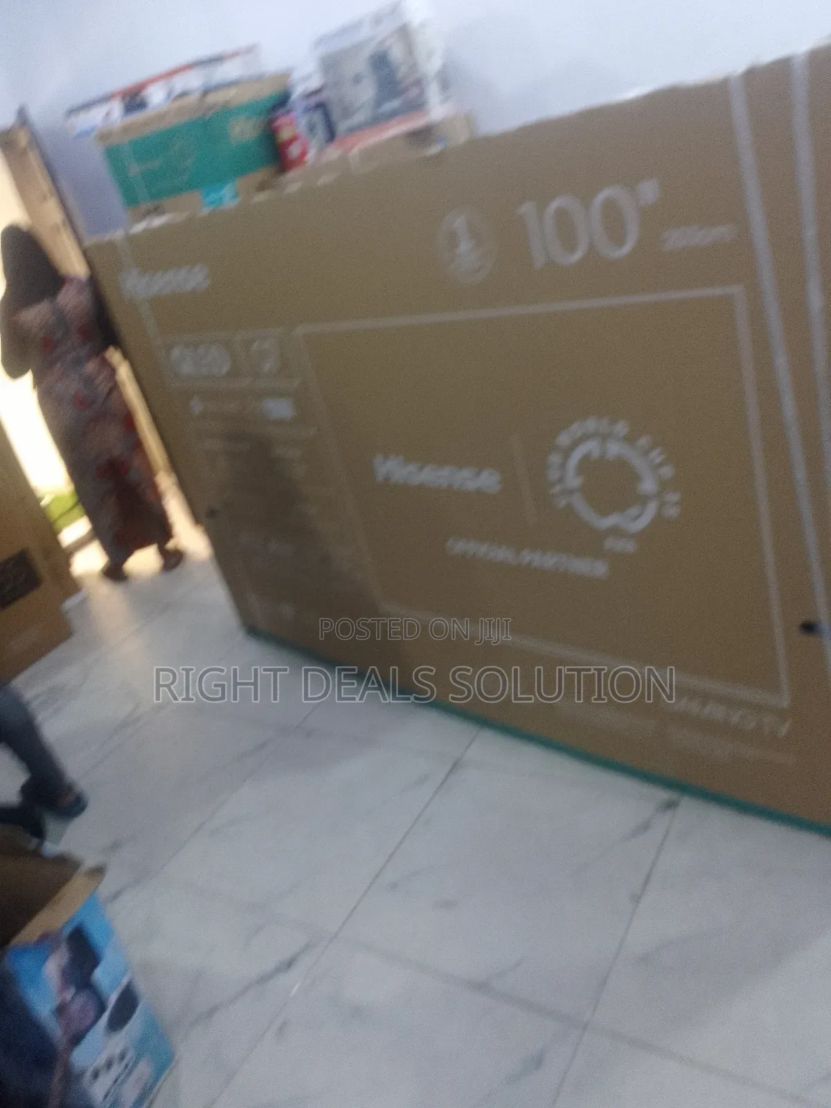 Transform Your Space: Hisense 100" Qled Q7 – The Ultimate Home Screen