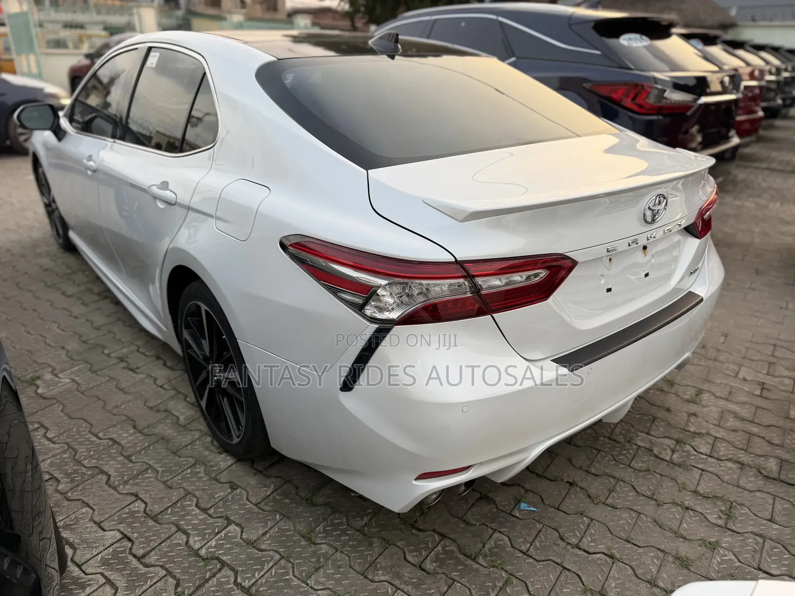 Toyota Camry XSE V6 (3.5L V6 8A) 2019 White