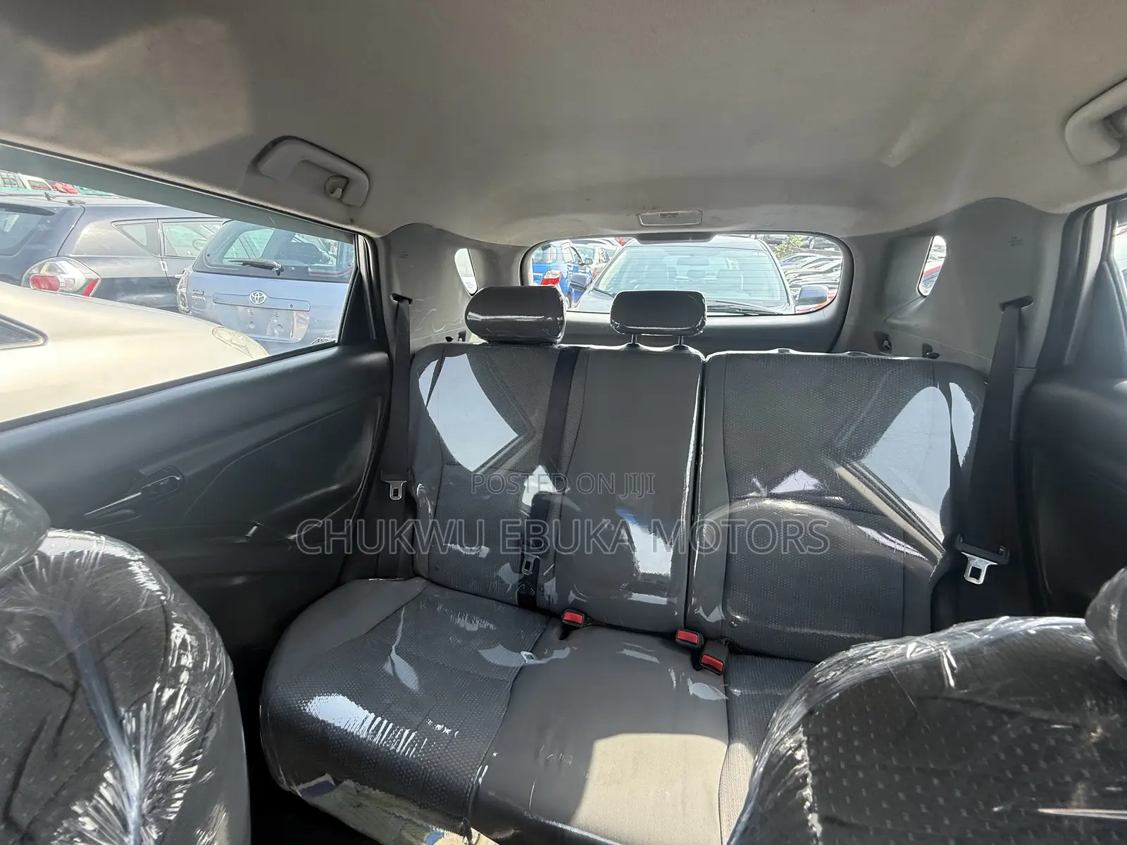 Toyota Matrix S Hatchback AWD (2.4L 4cyl 4A) 2009 Silver