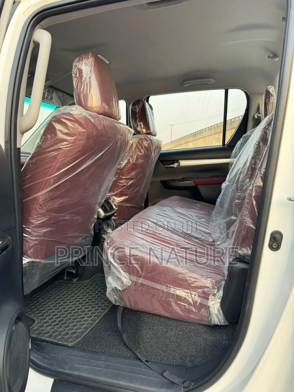 New Toyota Hilux 2024 White