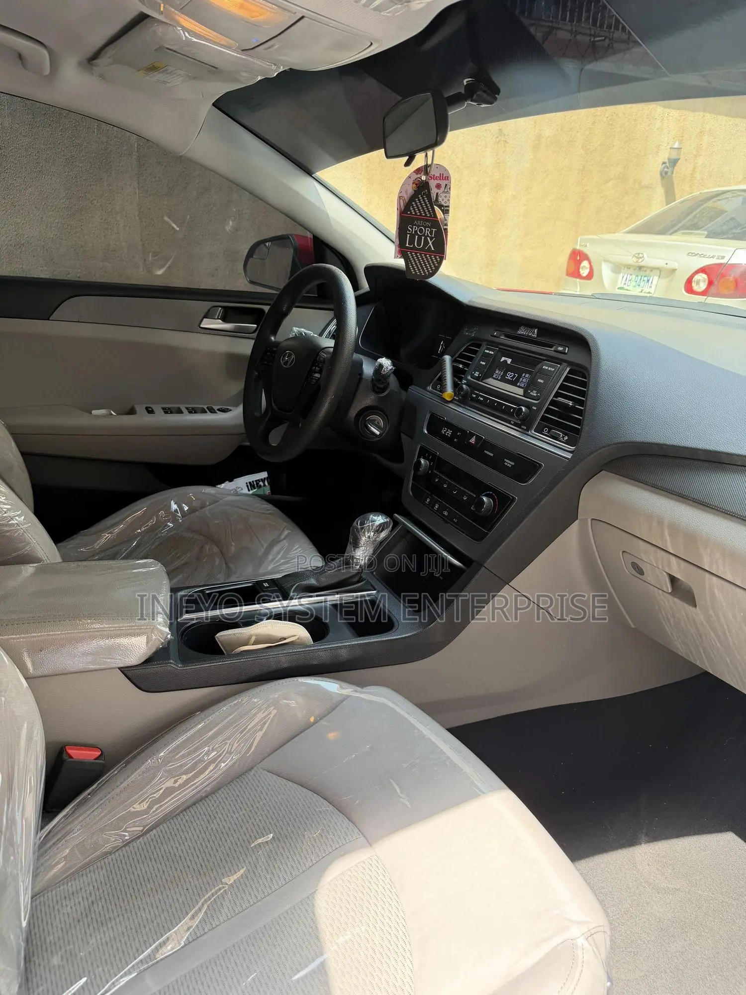 Hyundai Sonata Base Sedan FWD (2.4L 4cyl 6A) 2017 Red