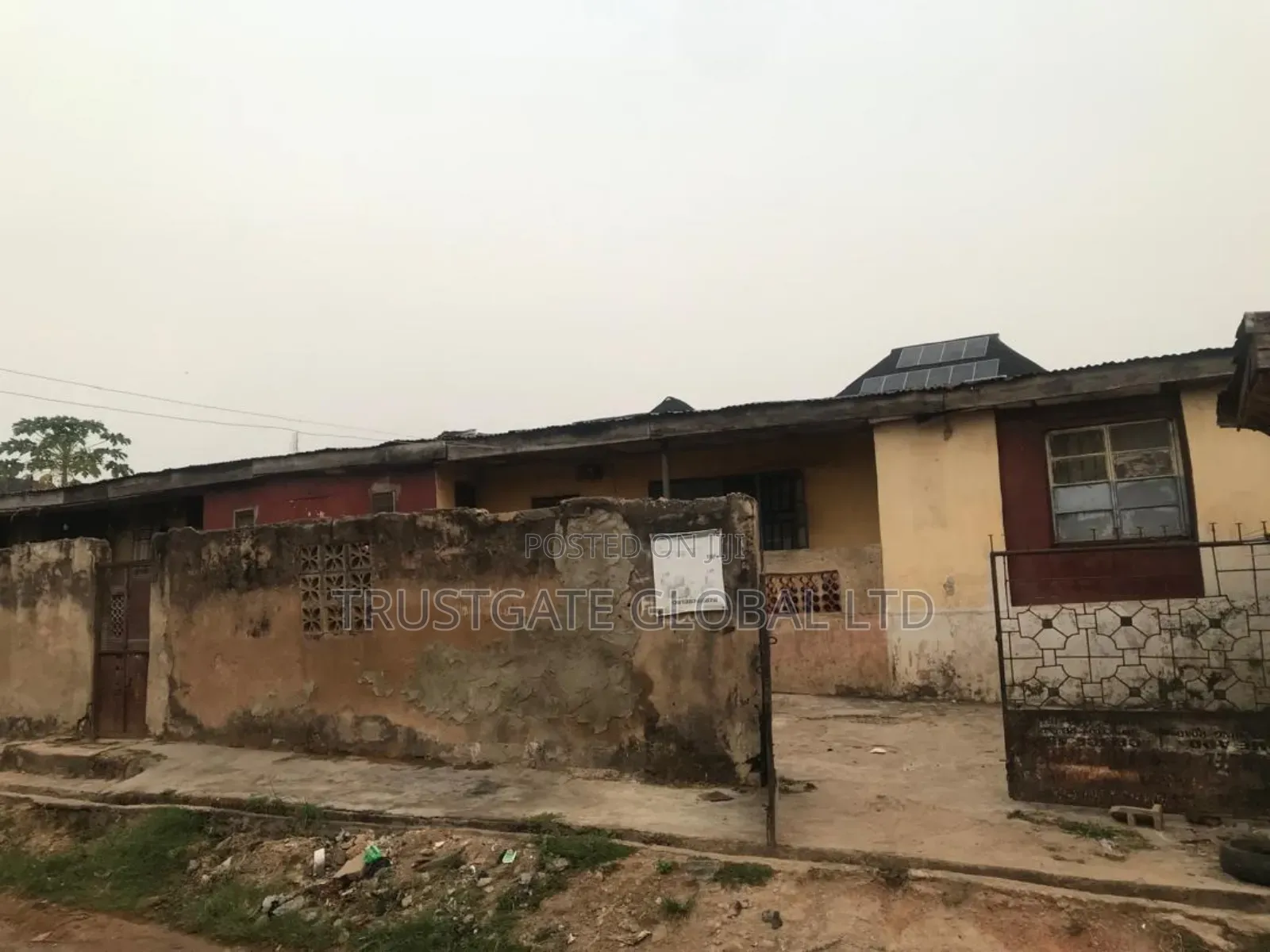 15bdrm Bungalow in Ibadan for sale