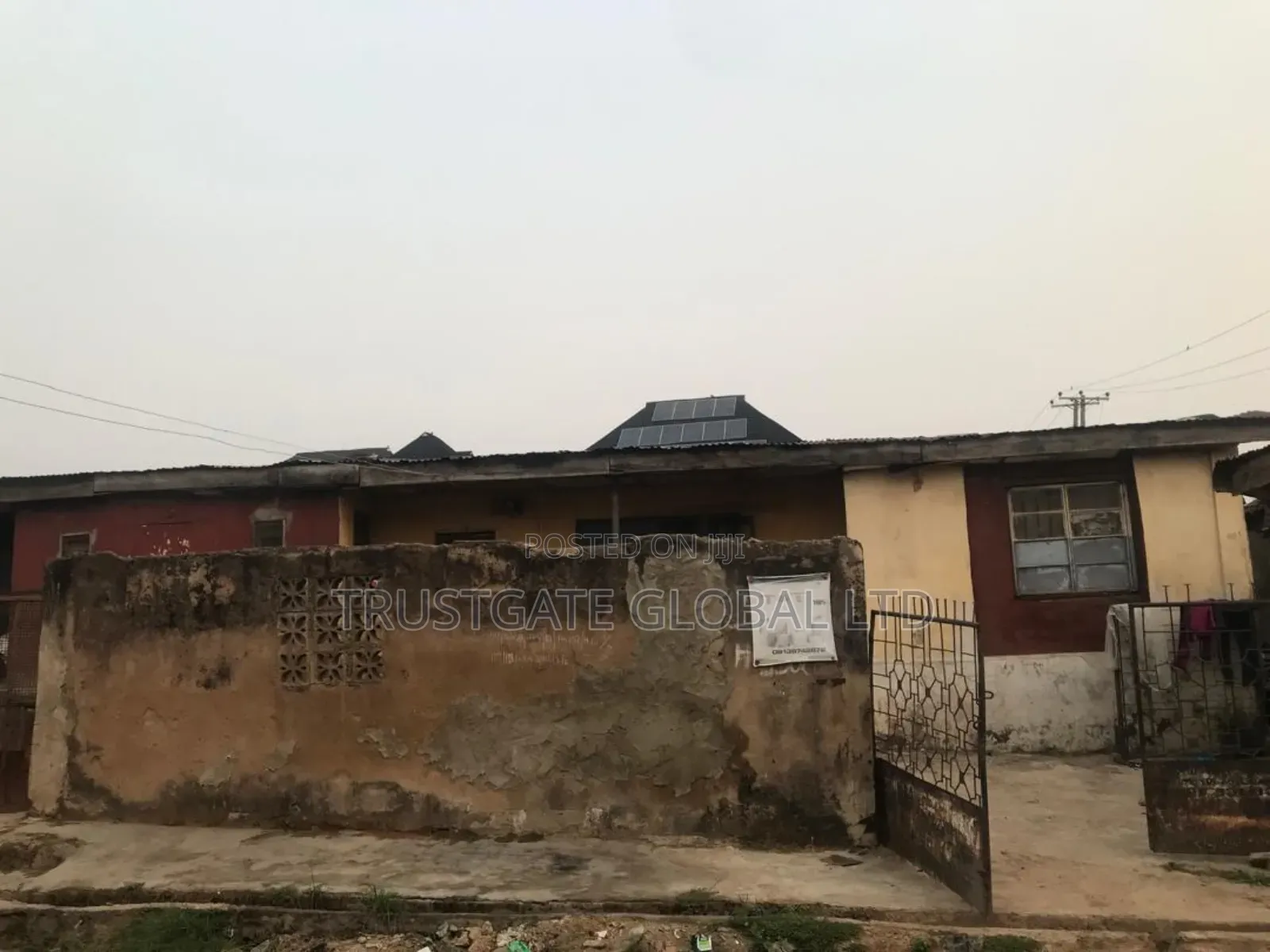 15bdrm Bungalow in Ibadan for sale
