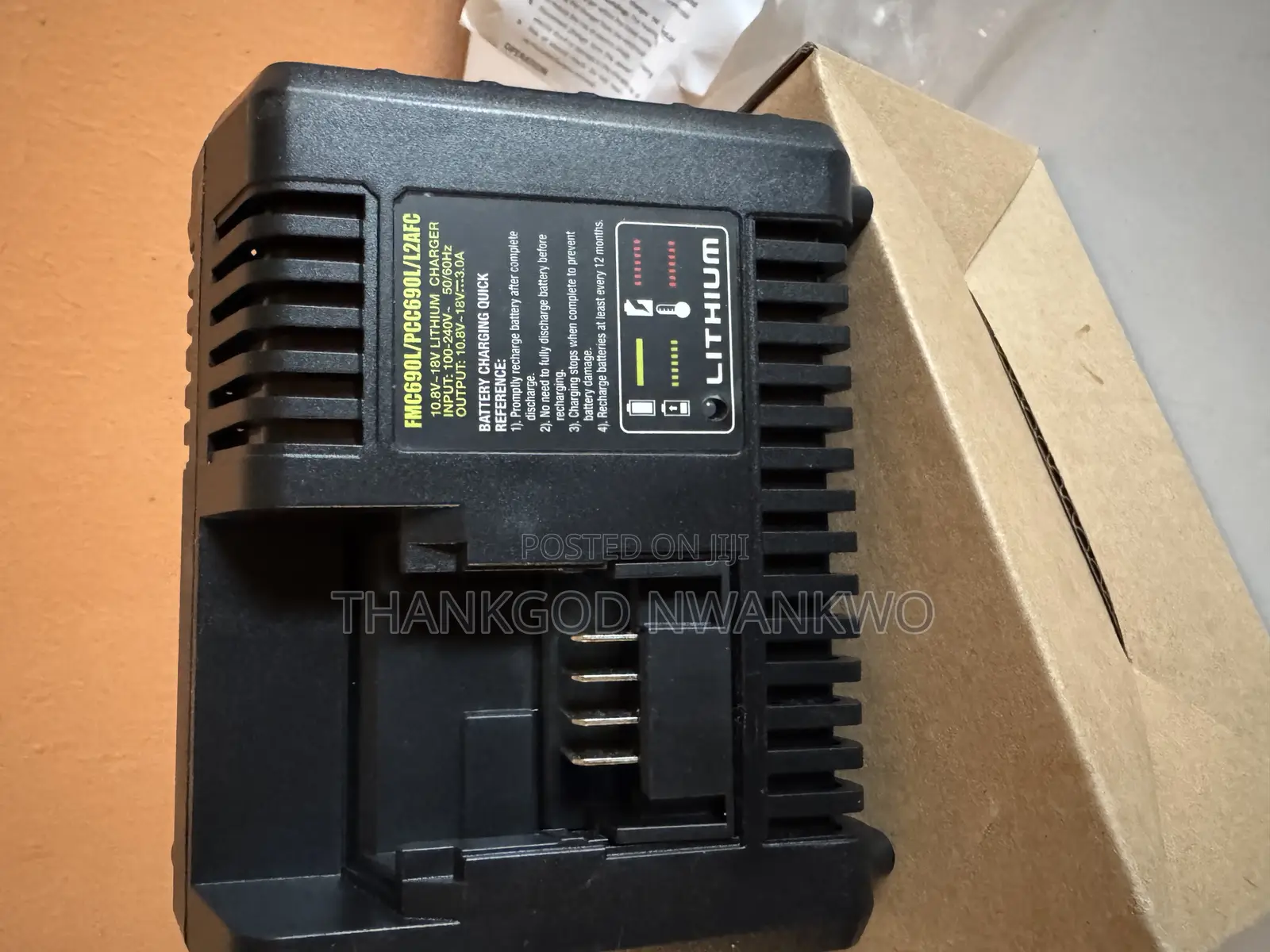 Stanley 10.8-18v Lithium Ion Battery Charger 220v