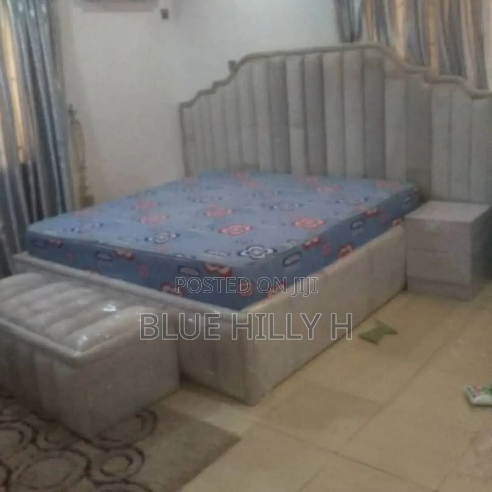 Solid Padded Bedframes for Home Hotels