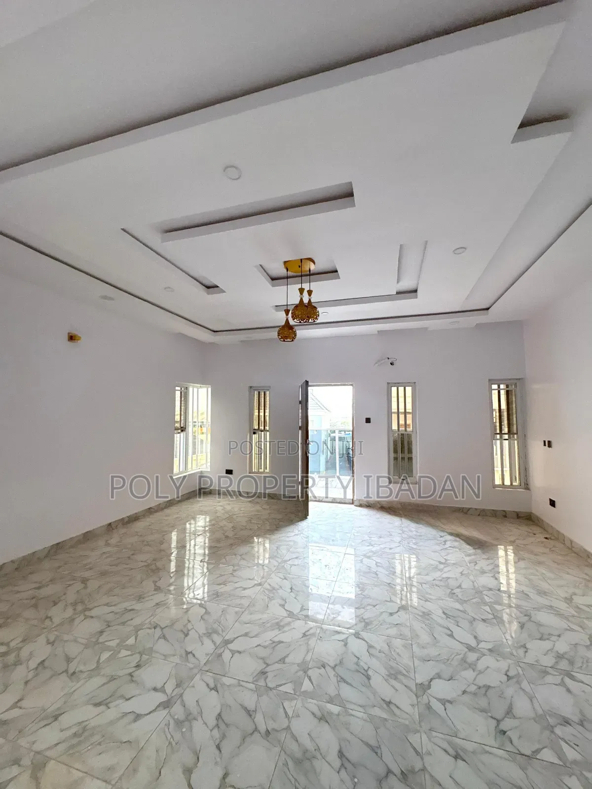 4bdrm Duplex in Calton Gate, Akobo for sale