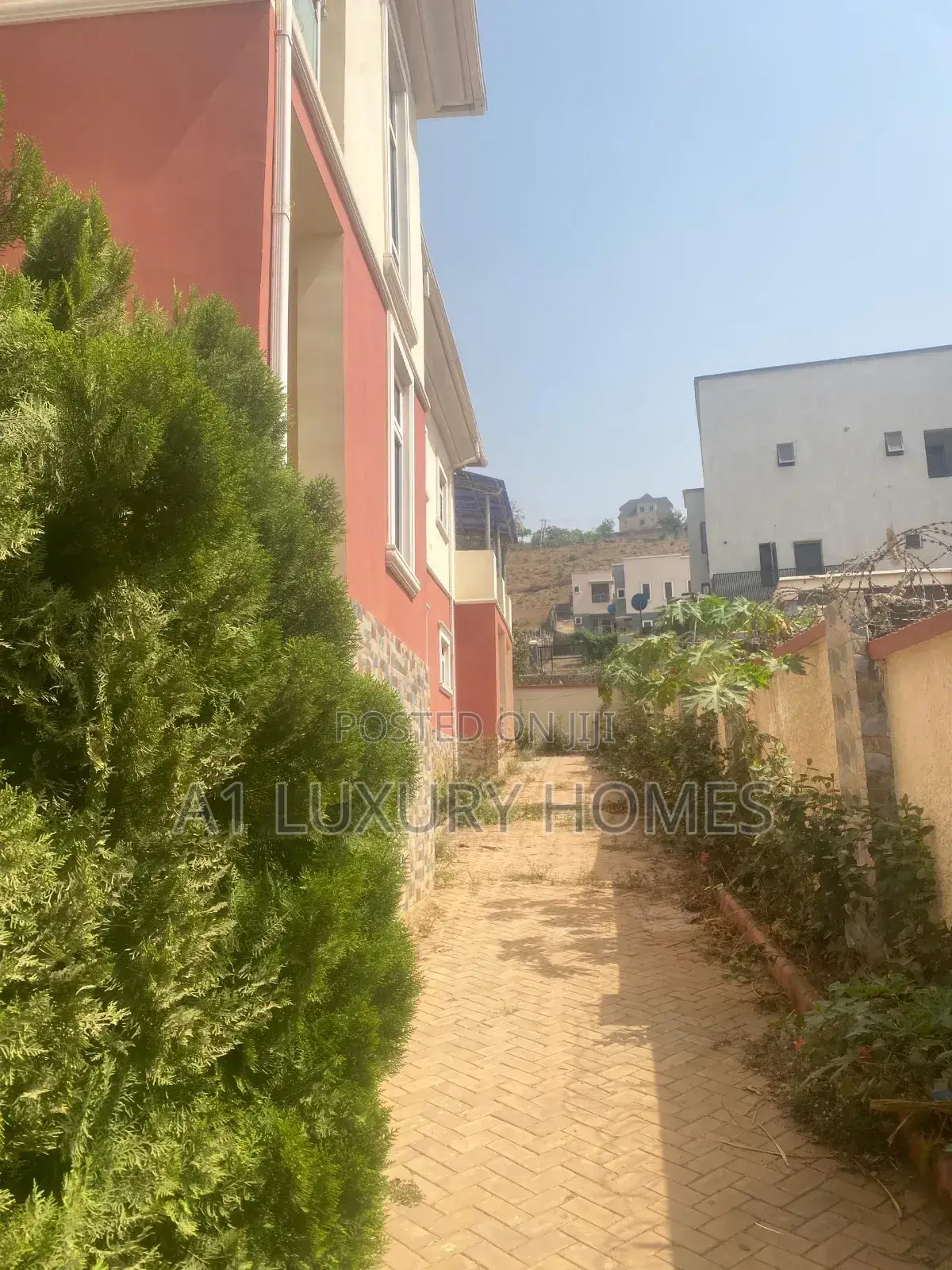 5bdrm Duplex in Apo Resettlement for rent