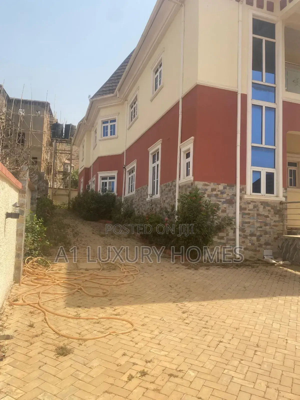 5bdrm Duplex in Apo Resettlement for rent