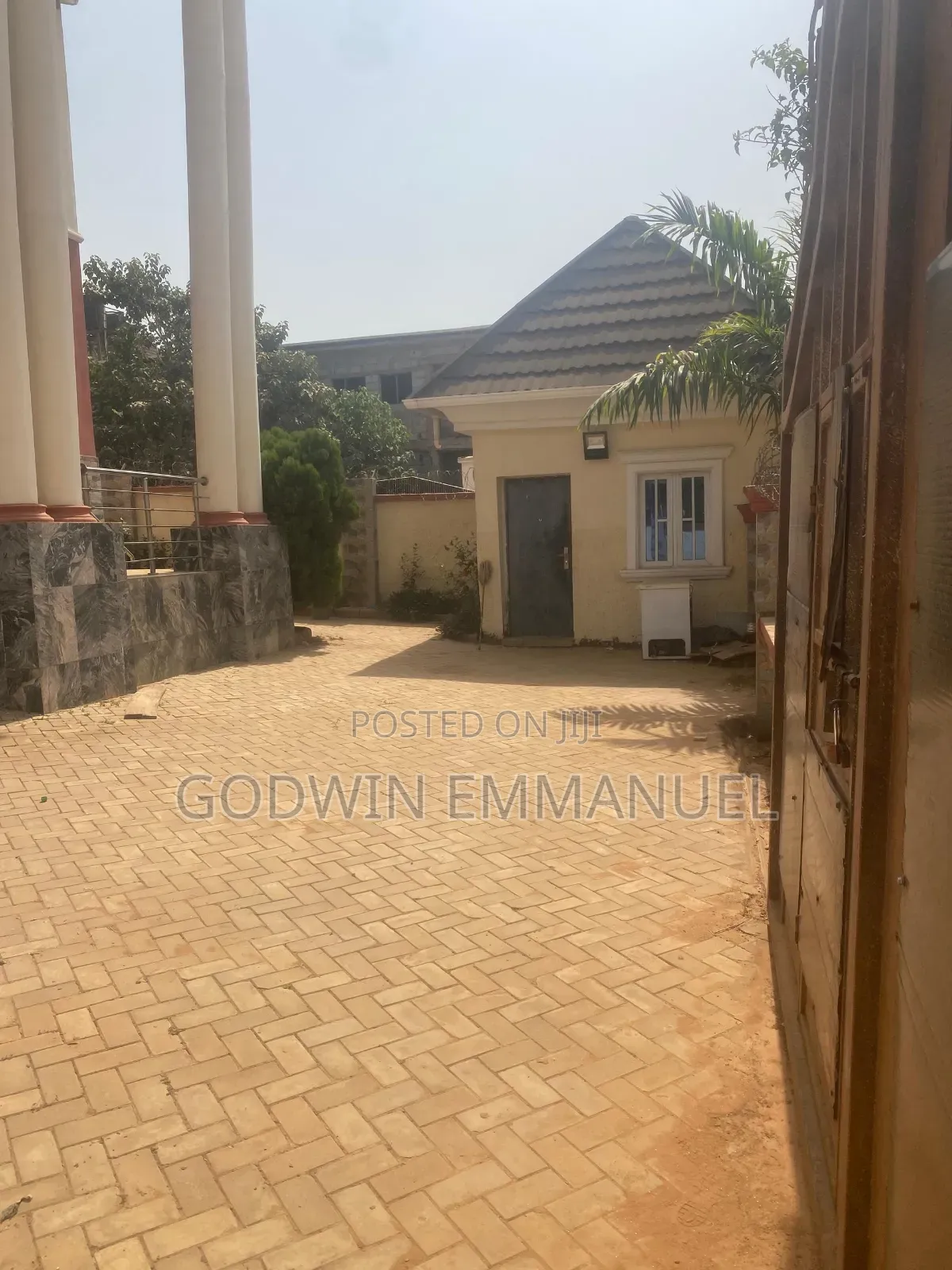5bdrm Duplex in Resettlement for rent
