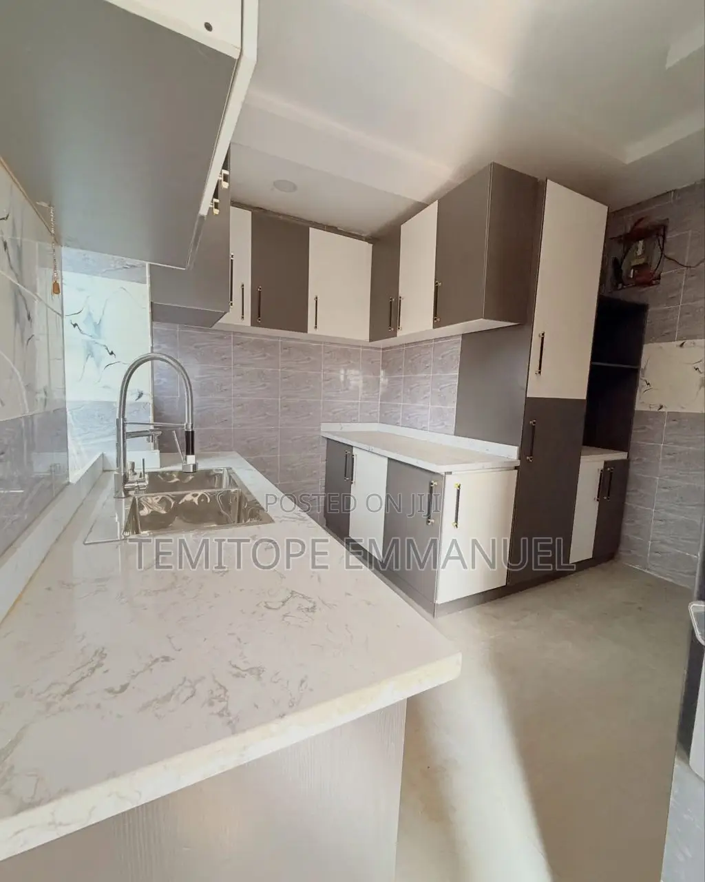Furnished 4bdrm Duplex in Maryland for sale
