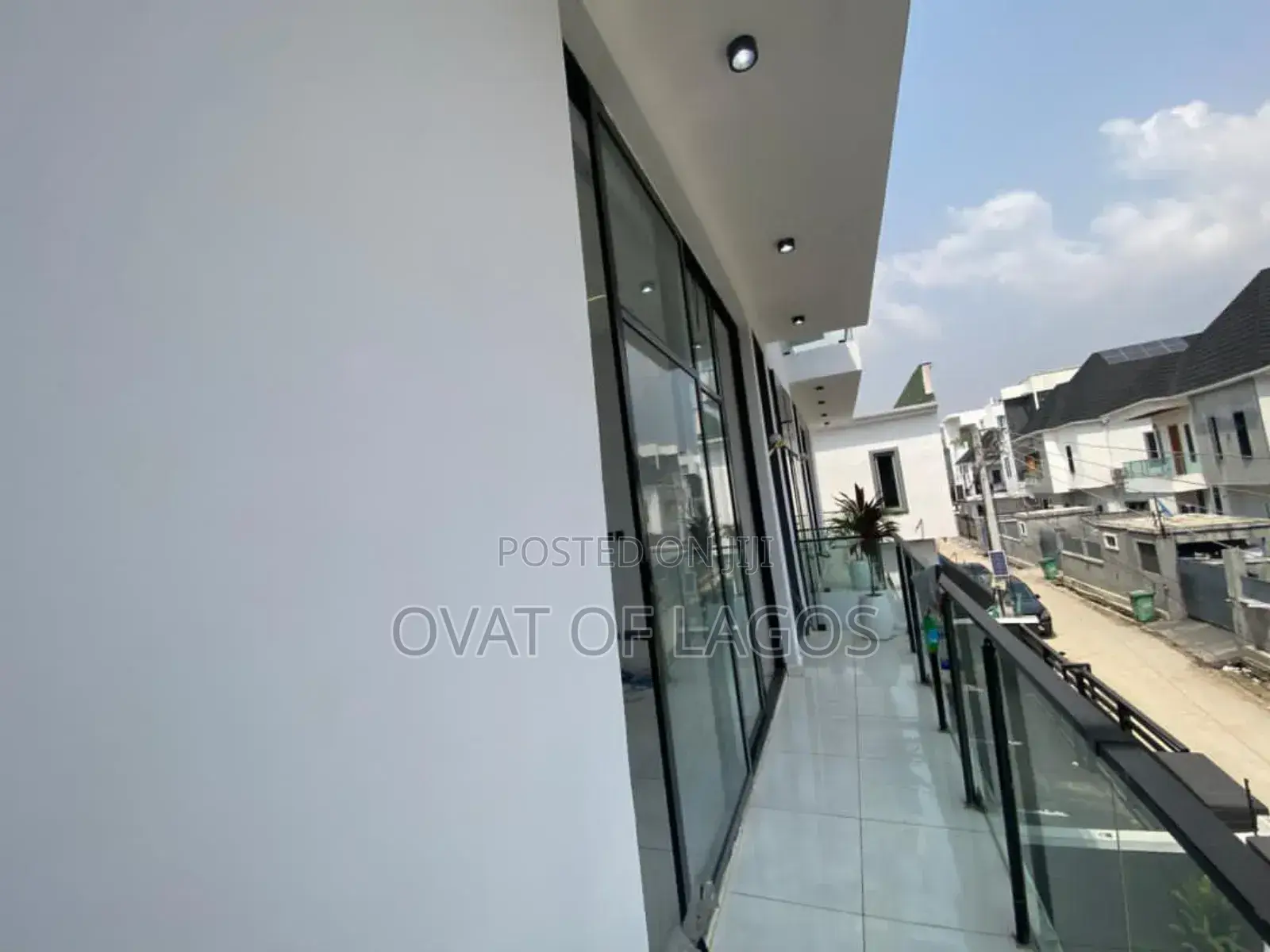 4bdrm Duplex in Ikota for sale