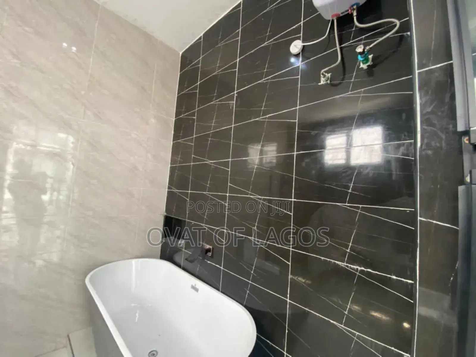 4bdrm Duplex in Ikota for sale