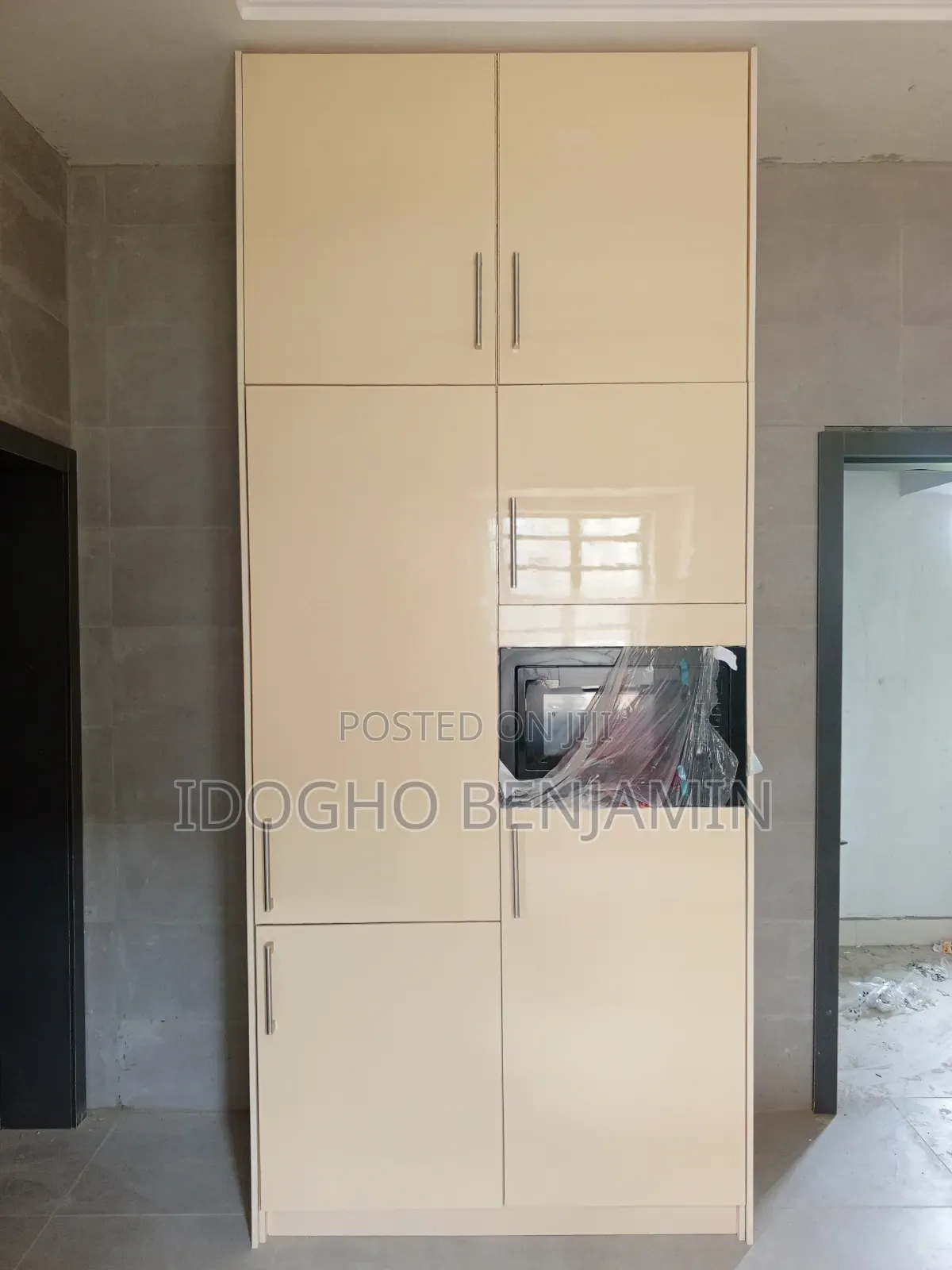 High Gloss Kitchen Cabinet Made With HDF Board