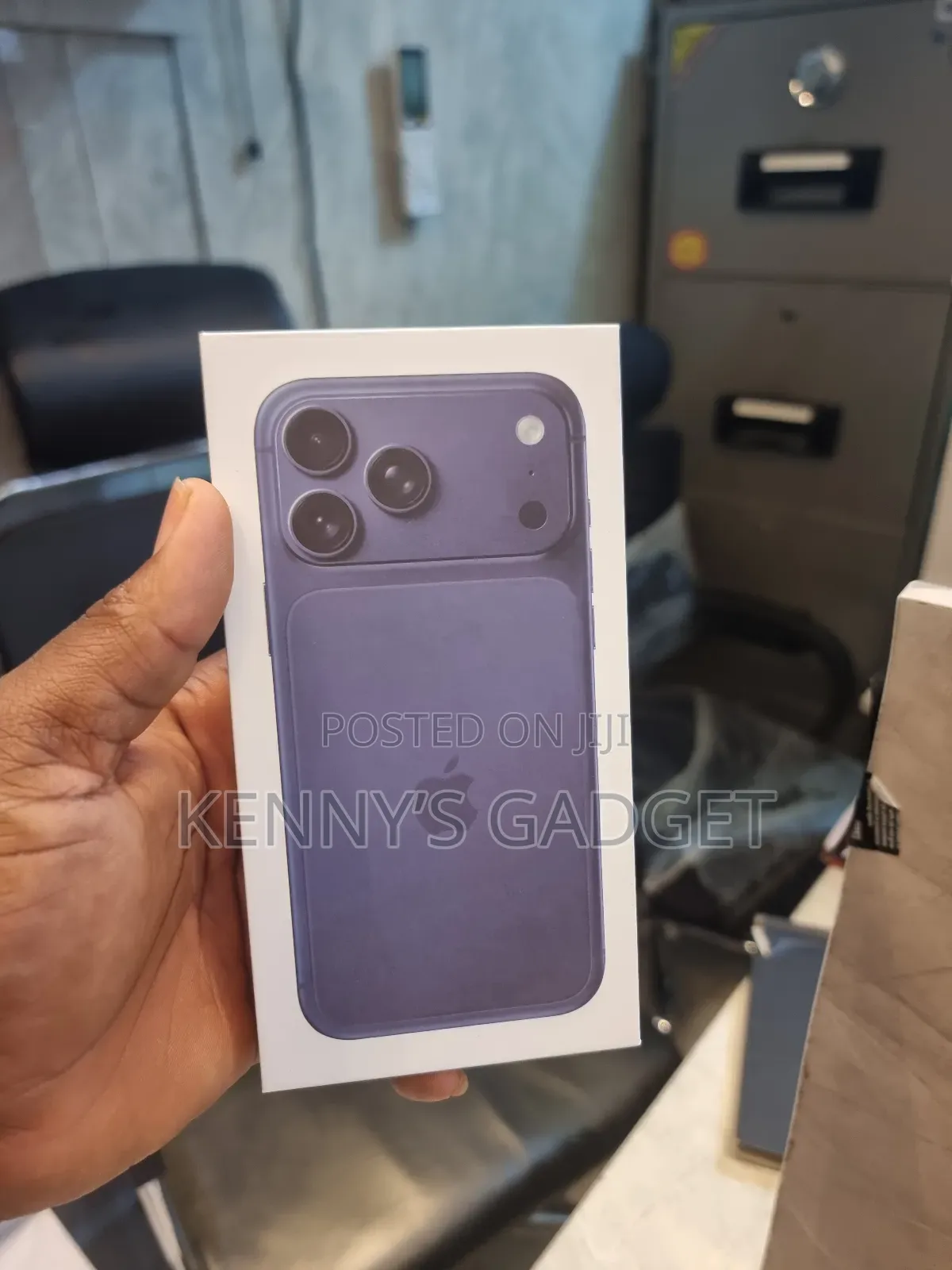 New Apple iPhone XR 128 GB Blue