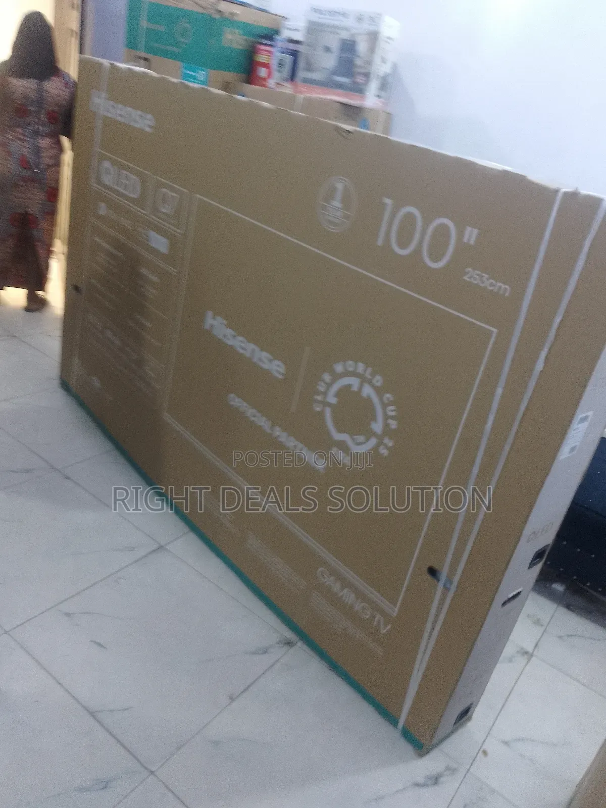 Hisense 100" Qled – Home Cinema Revolution in Vibrant Glory