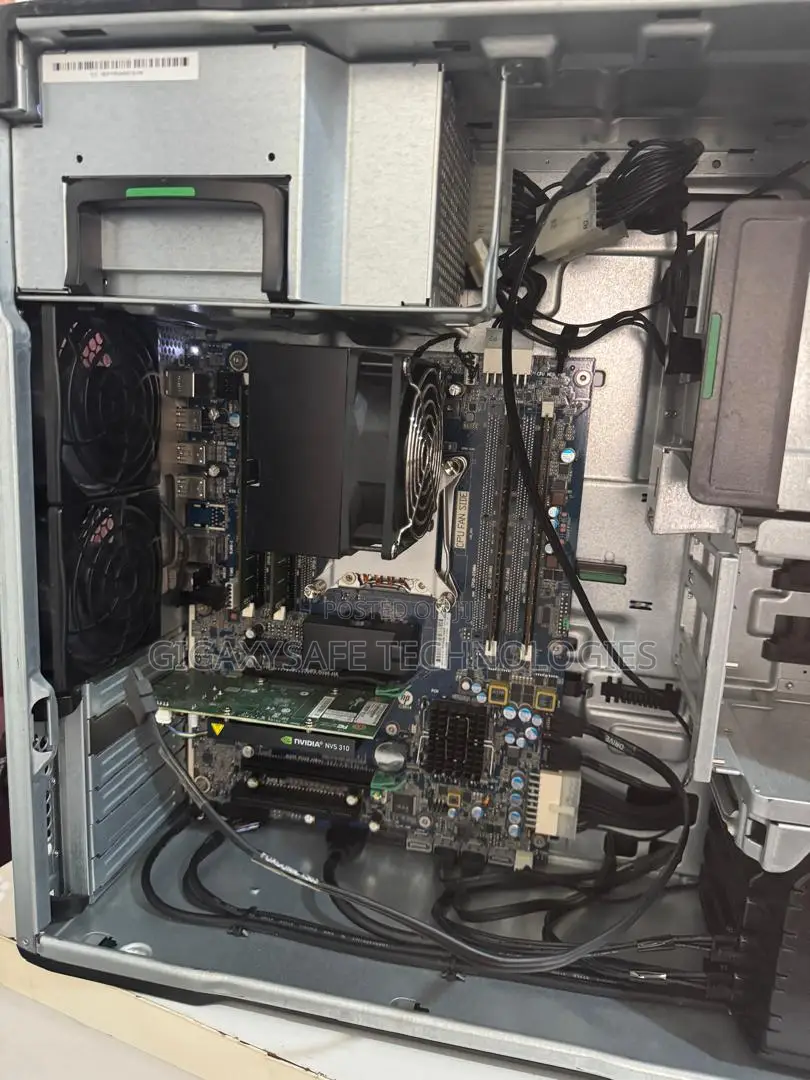 Desktop Computer HP Z640 32GB Intel Xeon SSD 512GB