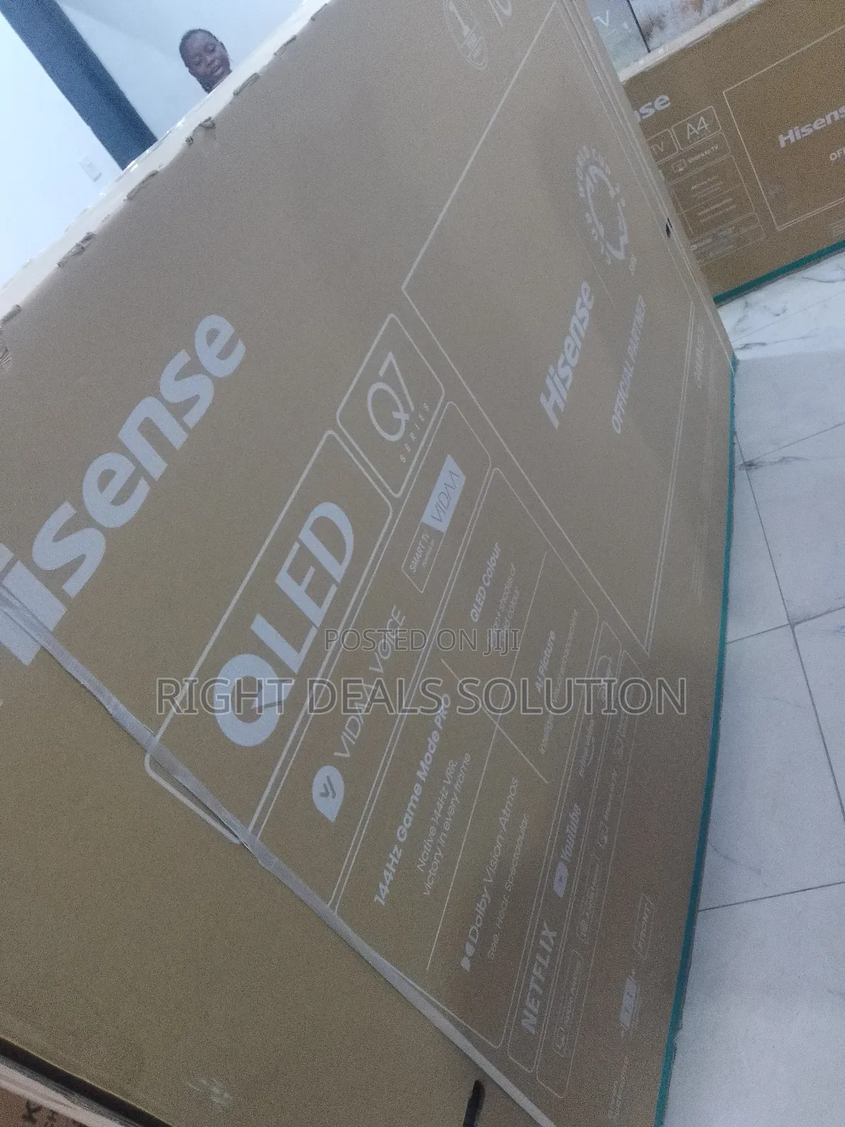 Hisense 100" Qled – Over a Billion Shades on a Massive Canvas