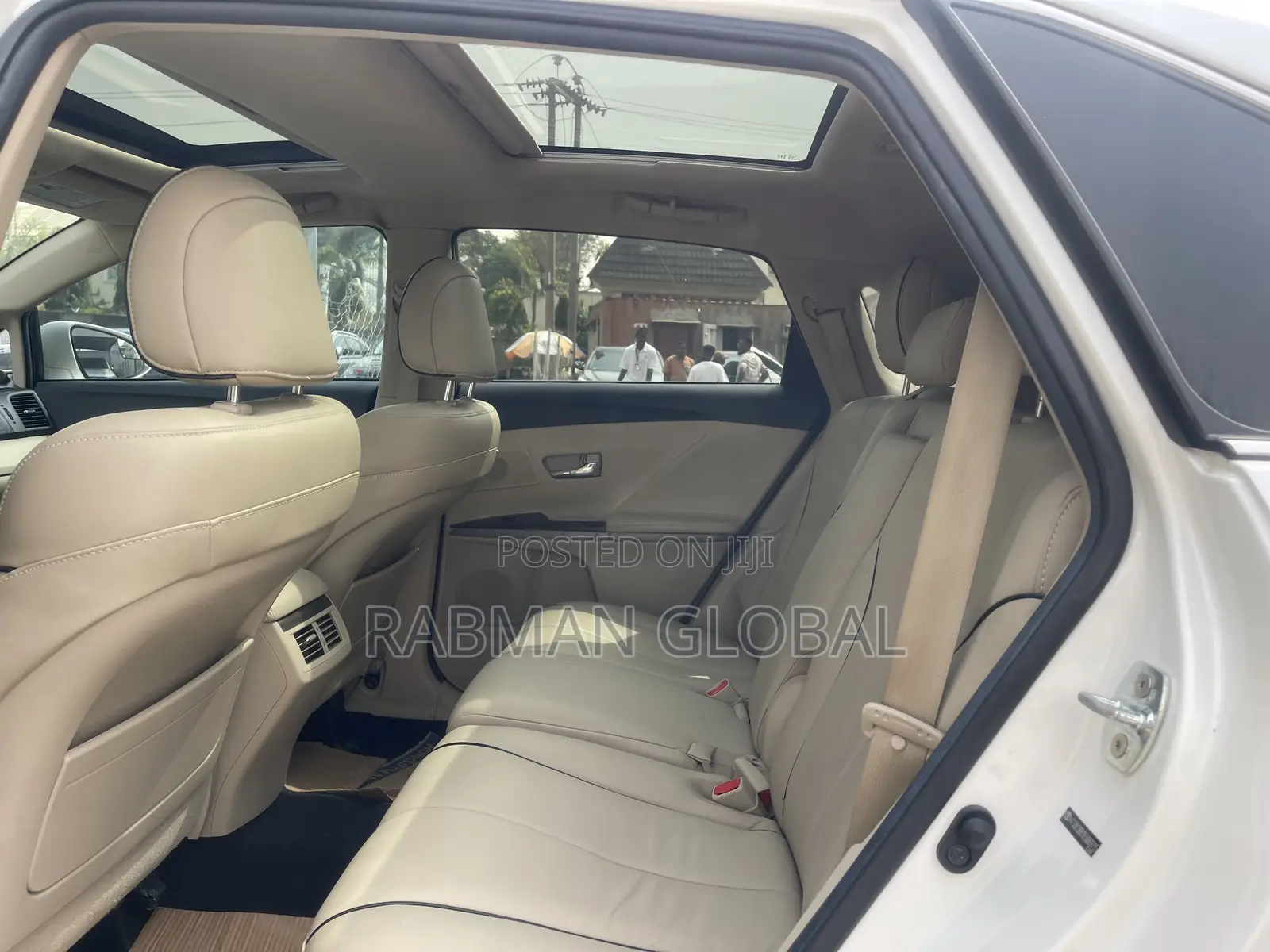 Toyota Venza XLE 4dr Wagon (3.5L 6cyl 6A) 2015 White