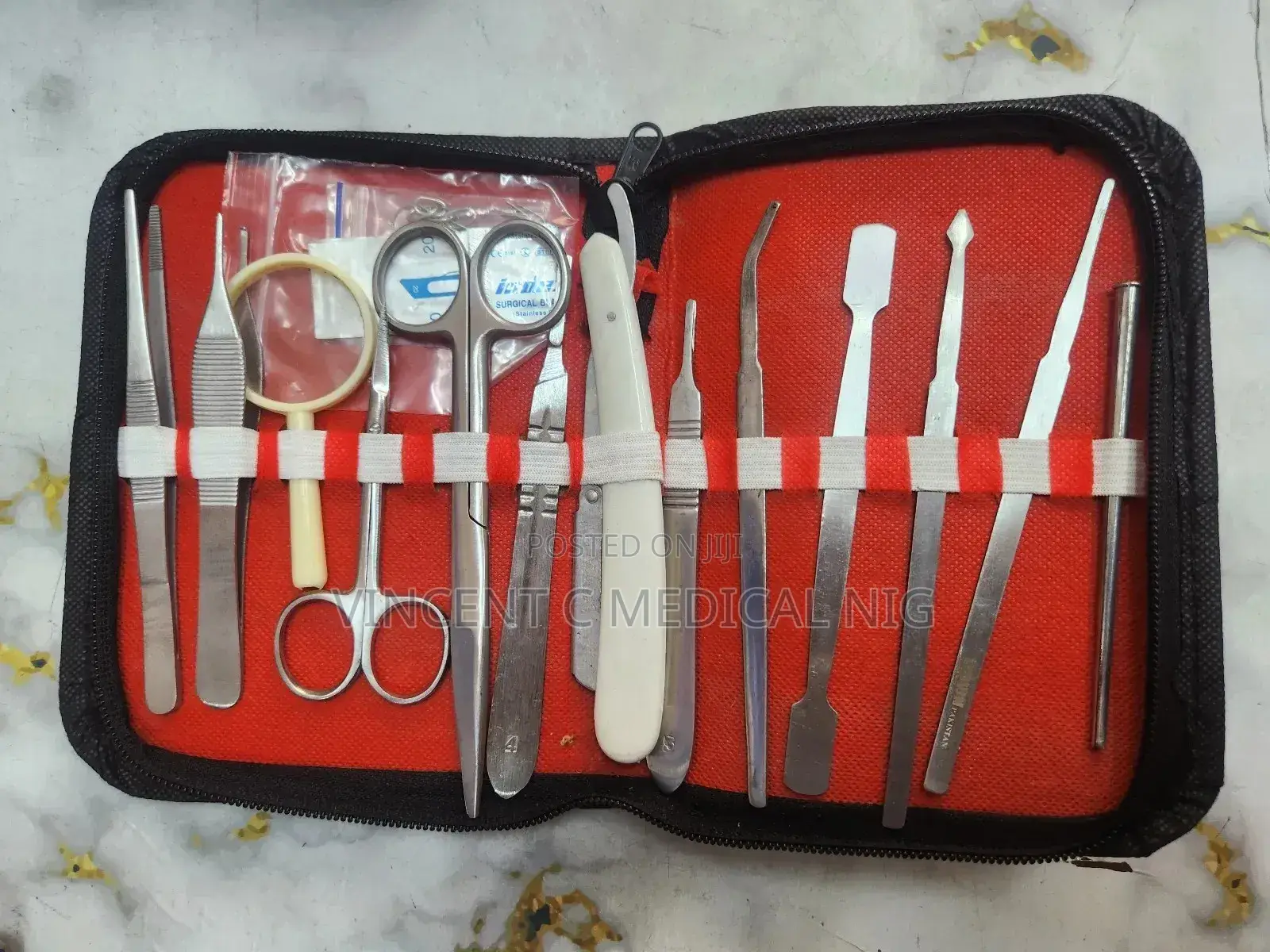 Medical Dissecting Set