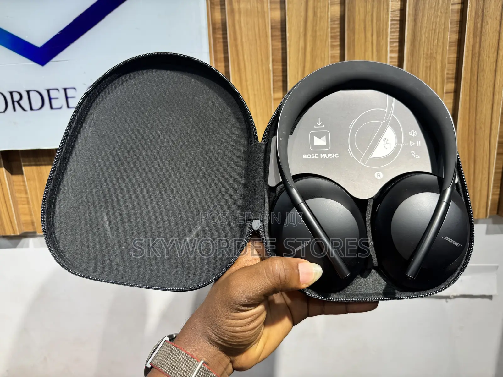 Bose Nc700 Headphone (Open Box)