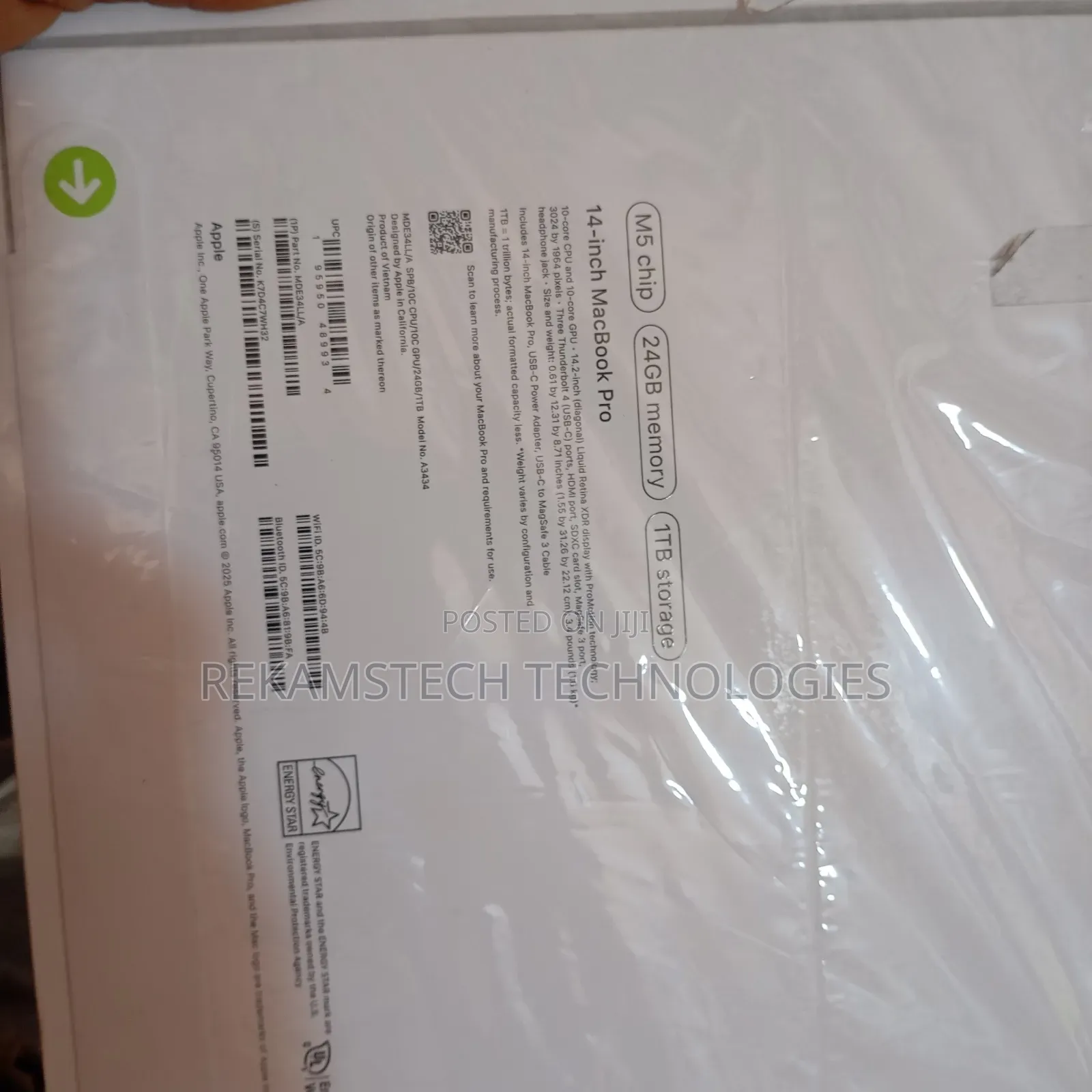 New Laptop Apple Macbook Pro 2025 M5 14-Inch 24GB Apple M5 SSD 1T